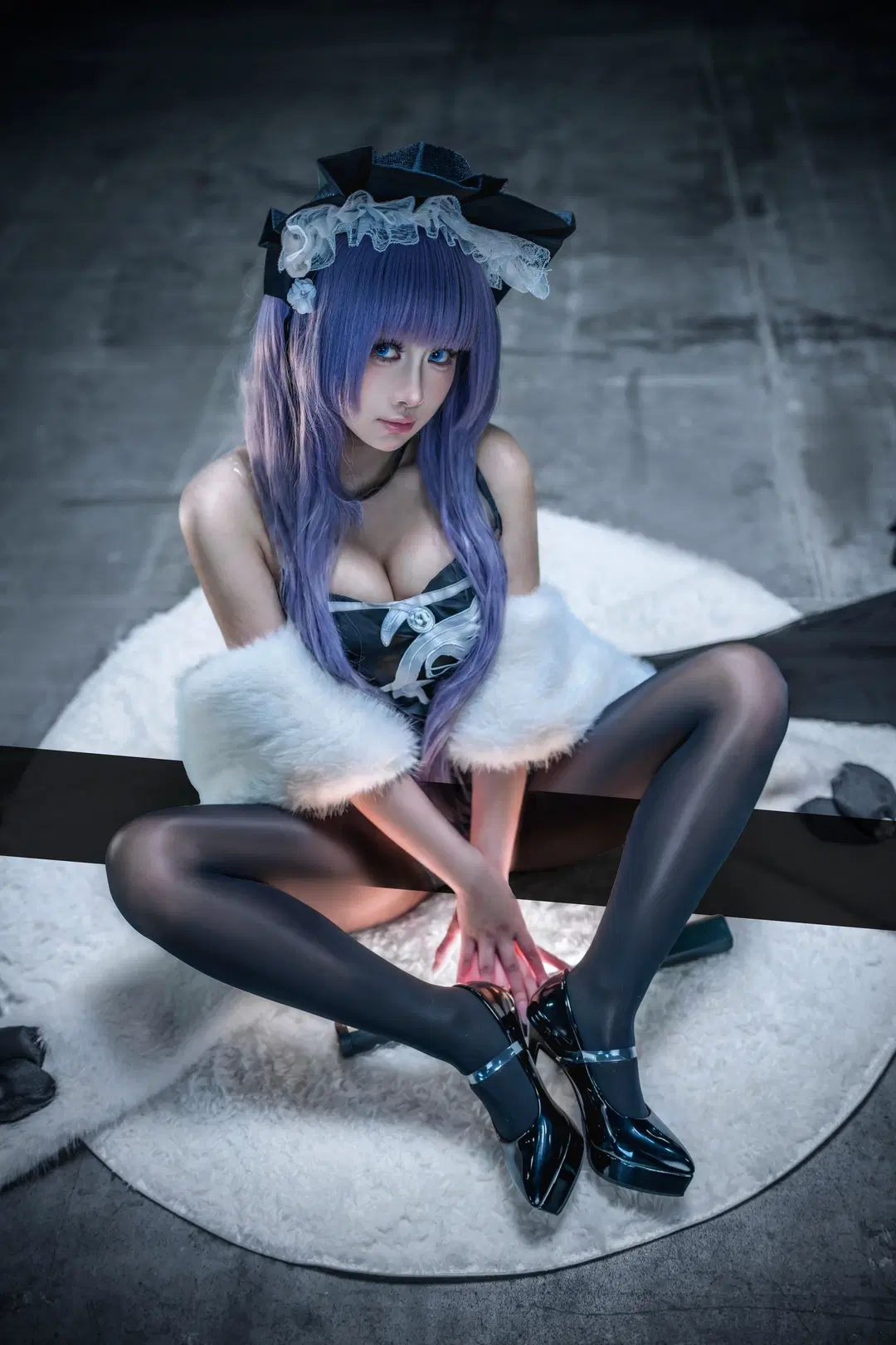 Azur Lane, Tashkent cosplay, Black stockings, Furry shawl, Patent leather high heels