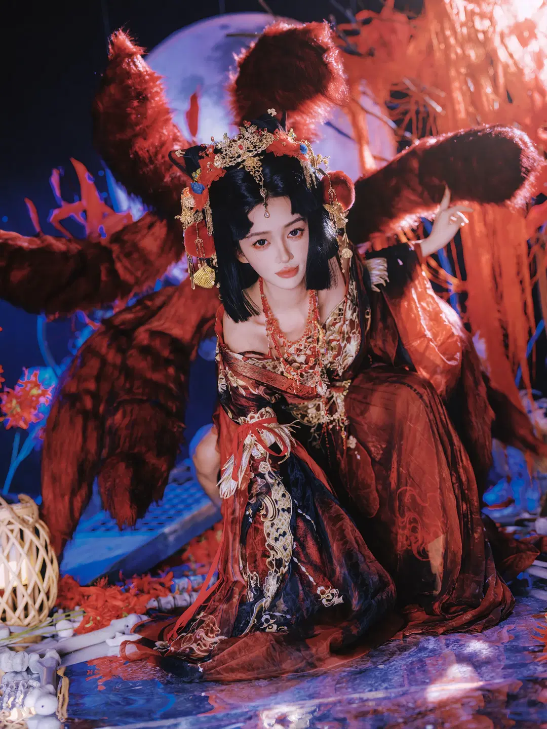 氛围感摄影, 古风人像, 国风奇幻, 九尾狐cos, 彼岸花写真
