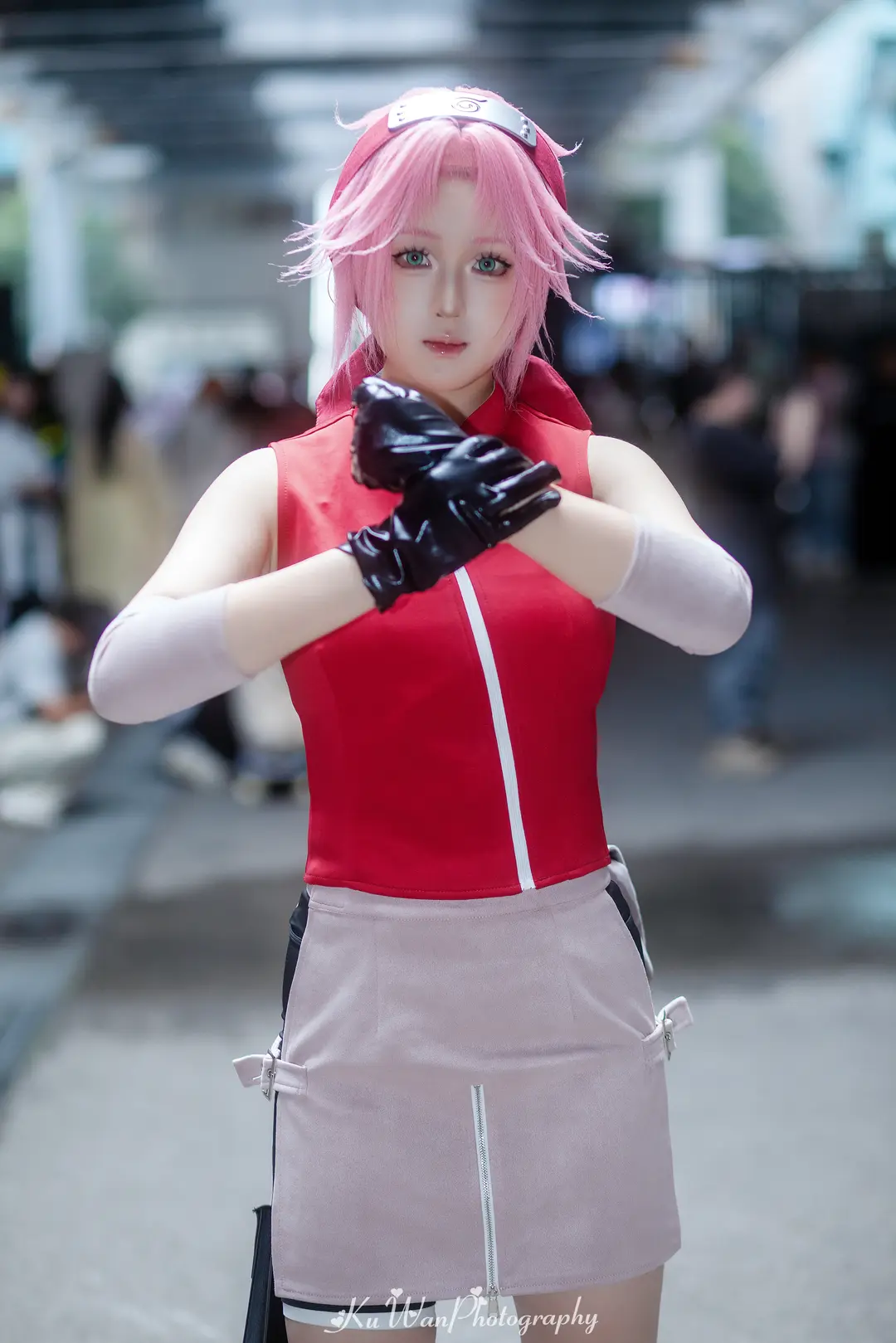 动漫cosplay, 春野樱cos, 火影忍者, 木叶医疗忍者, 红背心短裙 - 第2张
