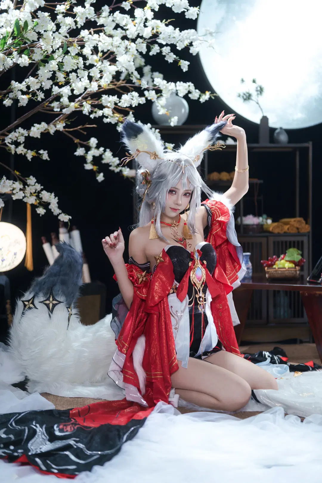 [Hsin cosplay] Wuthering Waves Hsin: Traditional Fox Shadow Beneath the Moon by 九九九九 - Image 2