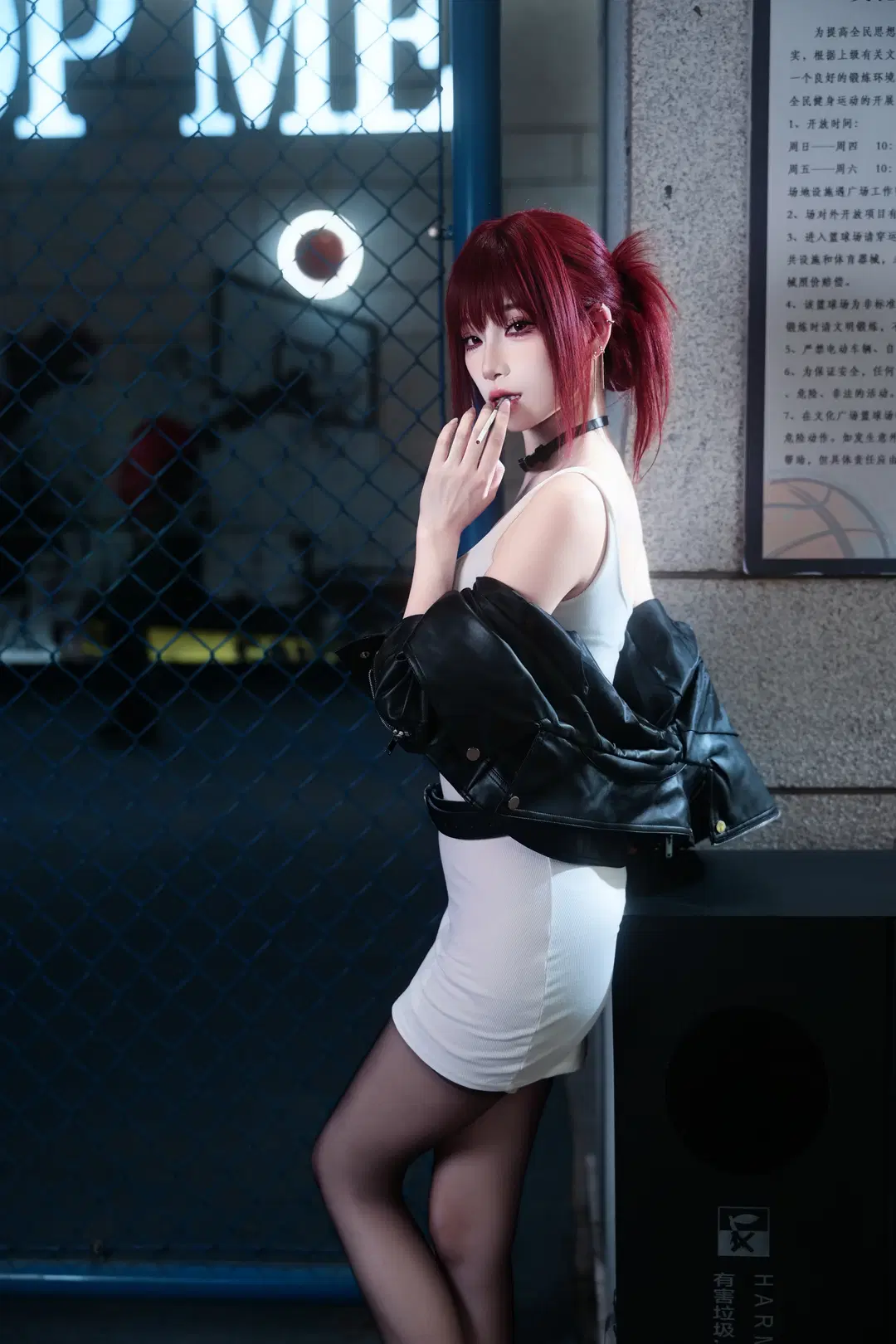 【田山小姐cos】sevenstars的街頭夜巡，白裙皮衣與黑絲的碰撞 - 摄小白 - 第3張