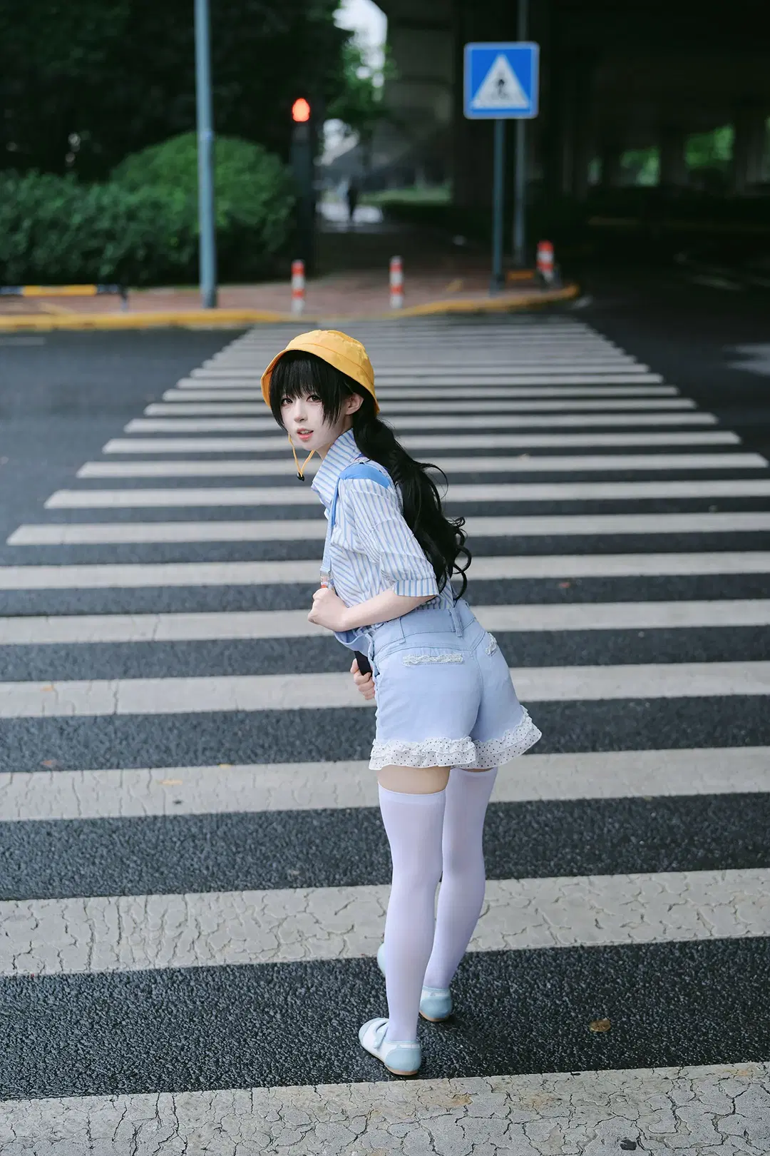 Japanese street style yellow hat outfit, a kindergarten kid's daily routine of crossing the street by 摄小白 - Image 6