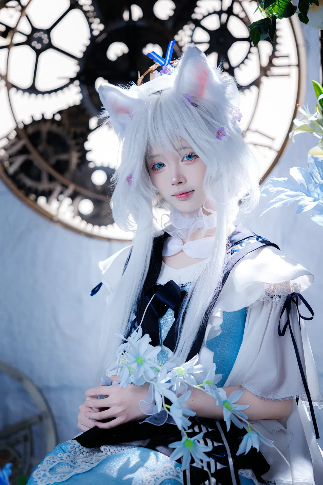 【Dreamy Girl】Blue and White Outfit Fantasy with Animal Ear Outfit: Dreamlike Stillness amid Gears and Flowers (Scene photography & Anime-style photography) by 渡井LastRemote - Image 3