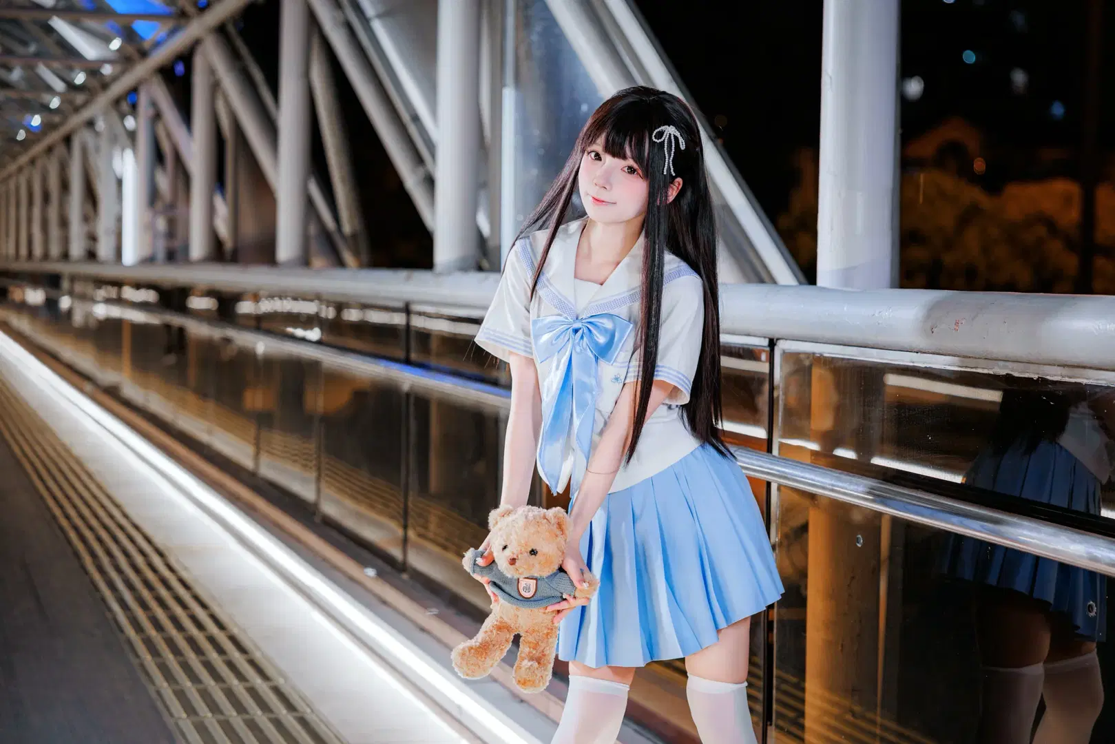 雨夜天桥的JK制服写真记录 - 渡井LastRemote - 第5张