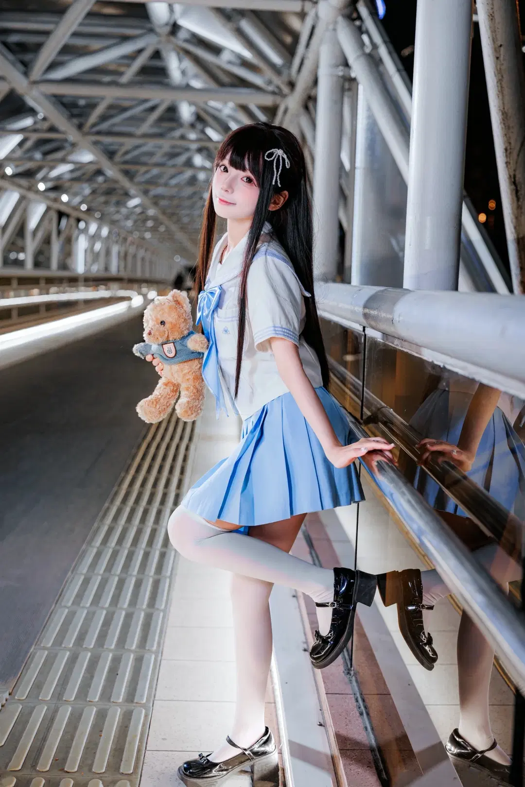 二次元少女, 白丝, 夜景人像, jk制服, 天桥写真