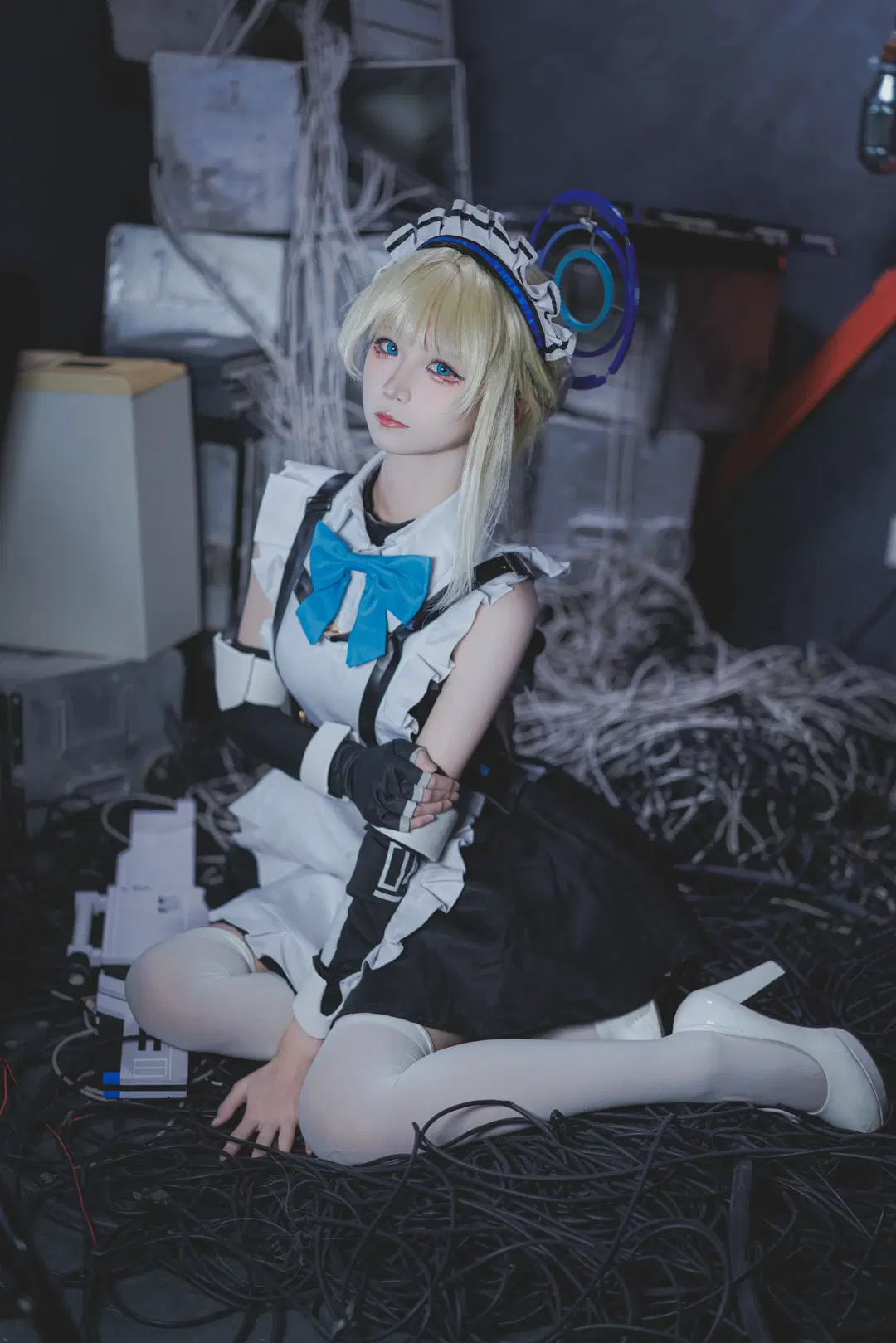 【飛鳥馬トキ コスプレ】『ブルーアーカイブ』サイバーメイドと廃墟のサーバー室 - 渡井LastRemote - 2枚目