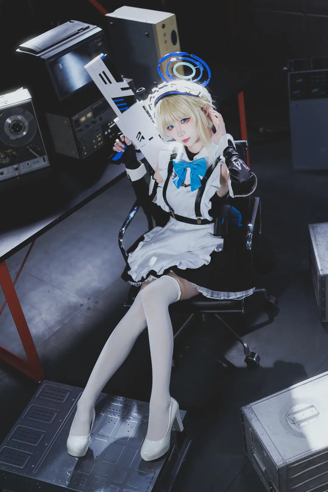 コスプレ, ブルーアーカイブ, メイド服, 白ストッキング, 飛鳥馬トキ コスプレ