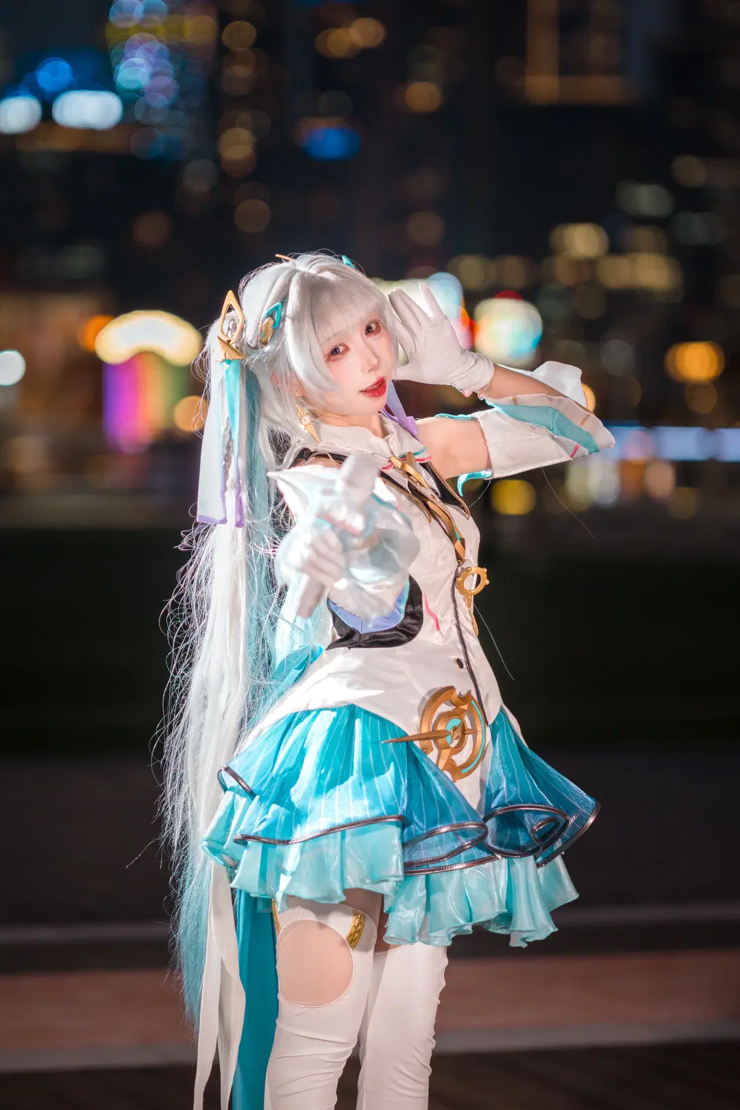 鸣潮, 二次元摄影, 今汐cos, 白丝, 夜景人像