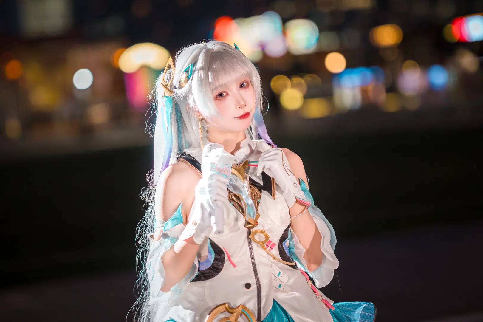 【今汐cos】夜拍蓝白打歌服，演唱会氛围感拉满 - 云离饱饱 - 第7张