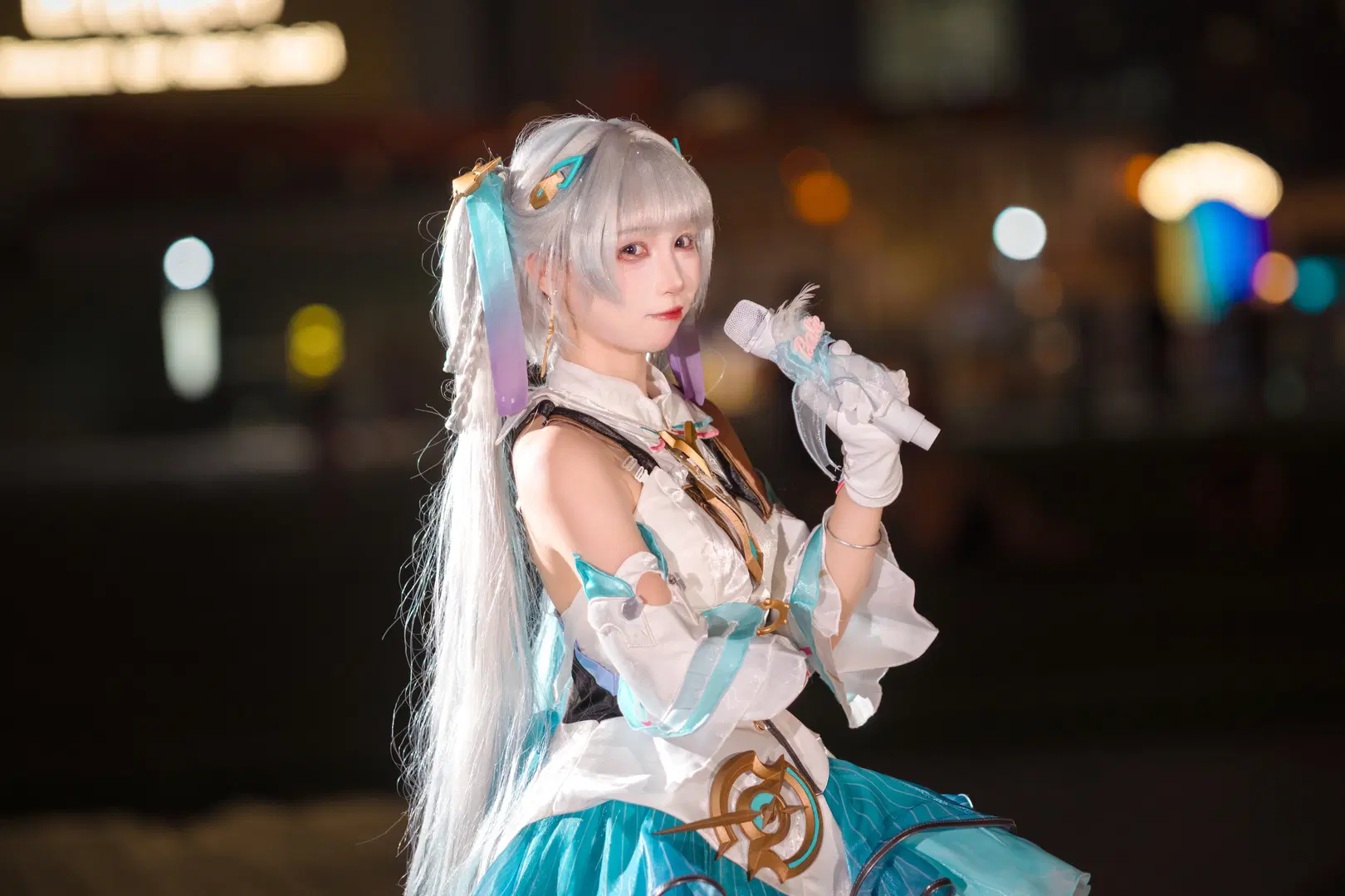 【今汐cos】夜拍蓝白打歌服，演唱会氛围感拉满 - 云离饱饱 - 第9张