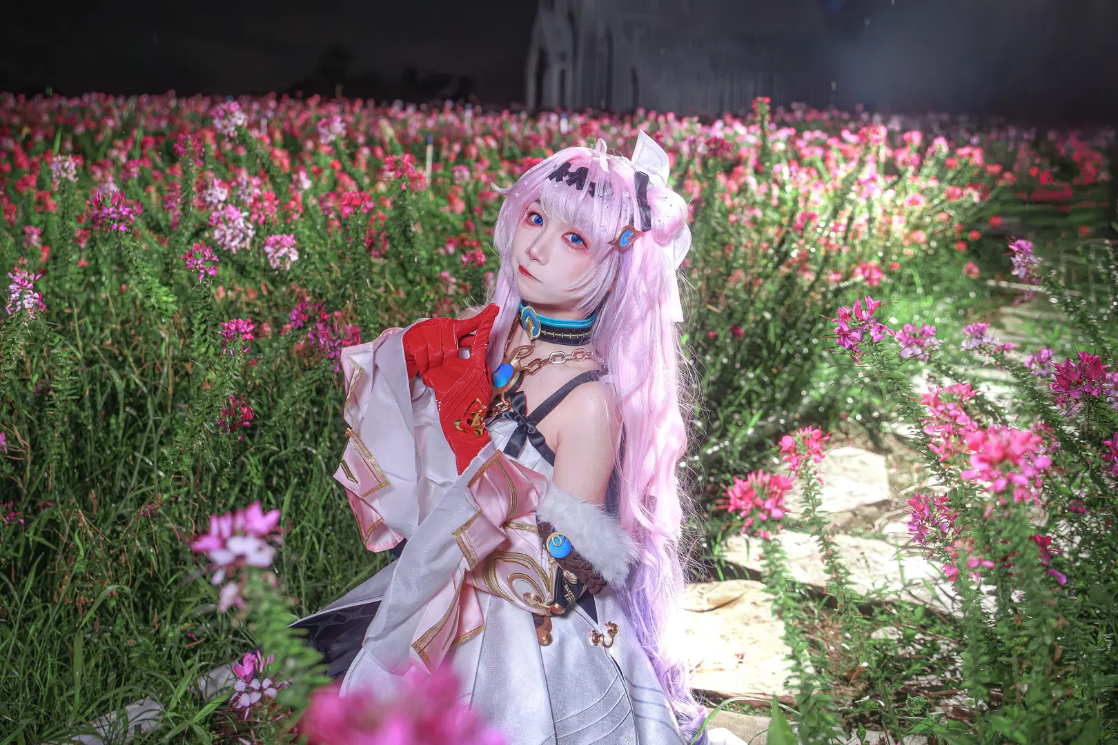 【達妮婭cos】鳴潮夜色薔薇花海，夜景閃光燈下的氛圍感 - 云离饱饱 - 第7張