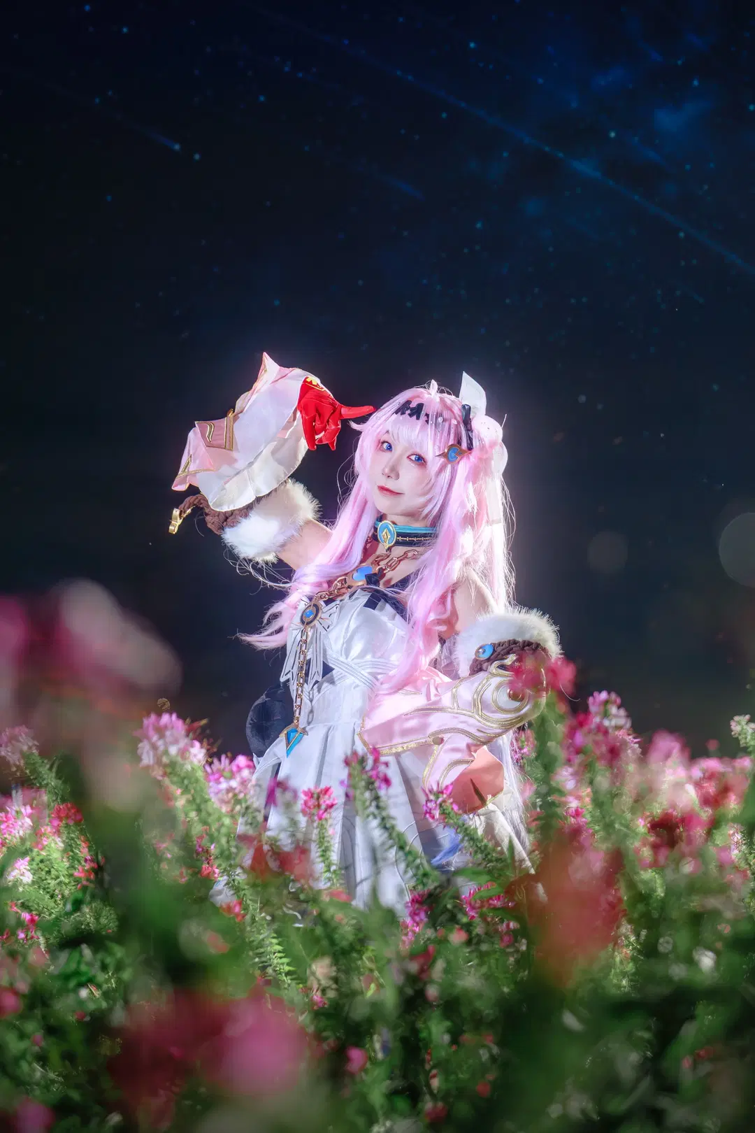 【達妮婭cos】鳴潮夜色薔薇花海，夜景閃光燈下的氛圍感 - 云离饱饱 - 第9張