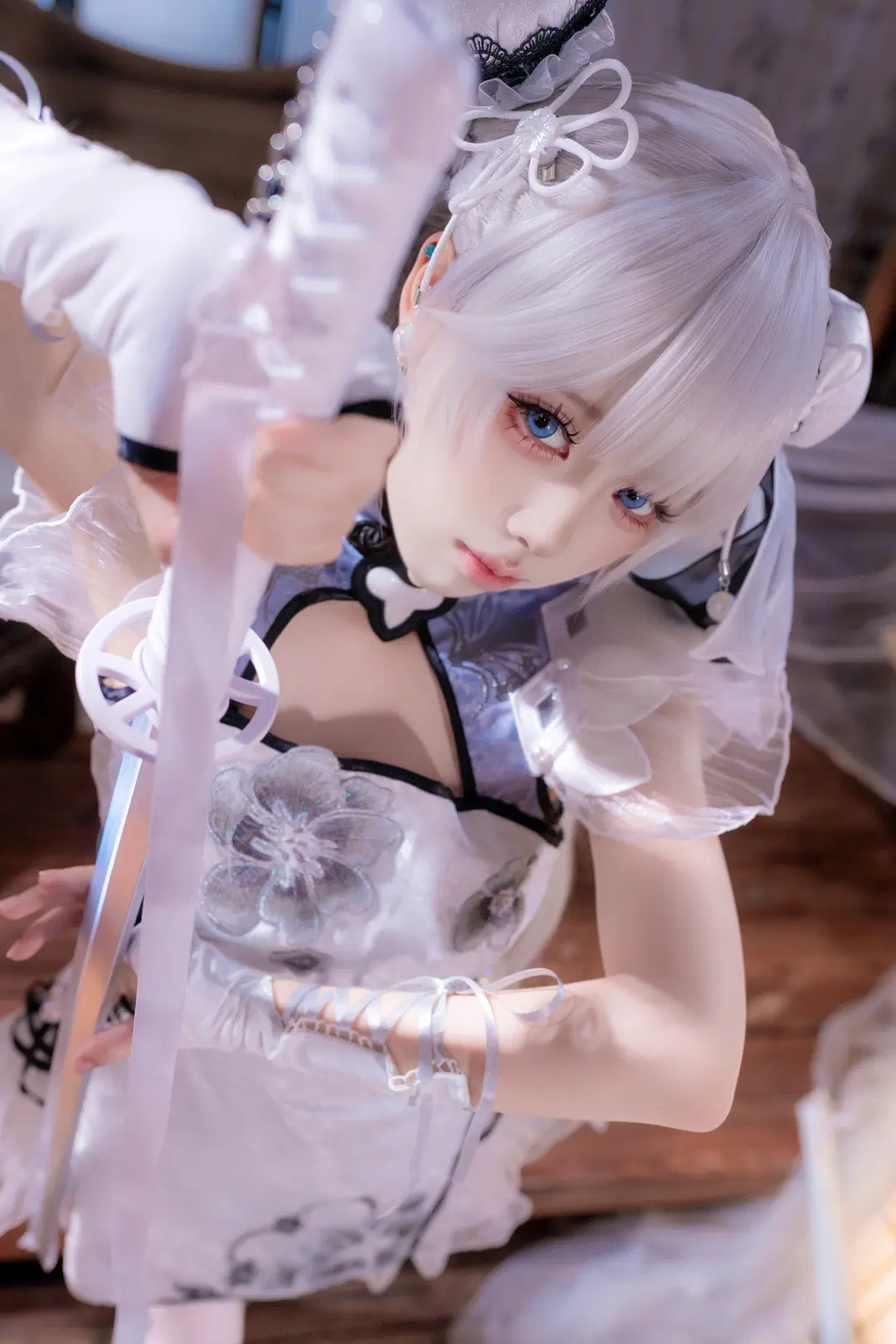 【殷紫萍コスプレ】『NARAKA: BLADEPOINT』殷紫萍、白き衣に剣を執る古風コスプレの神髄 - 静水 - 2枚目