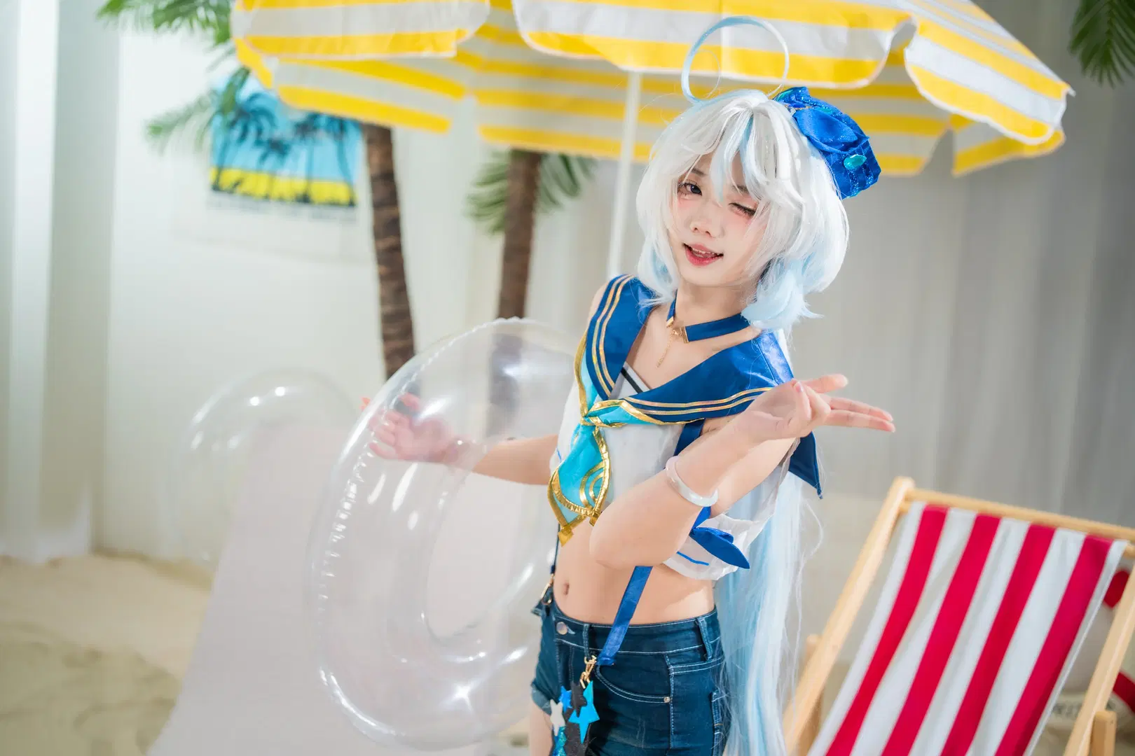 [Furina cosplay] Genshin Impact Summer Swimsuit: A Refreshing Moment by the Shore by schokoladeeee - Image 2
