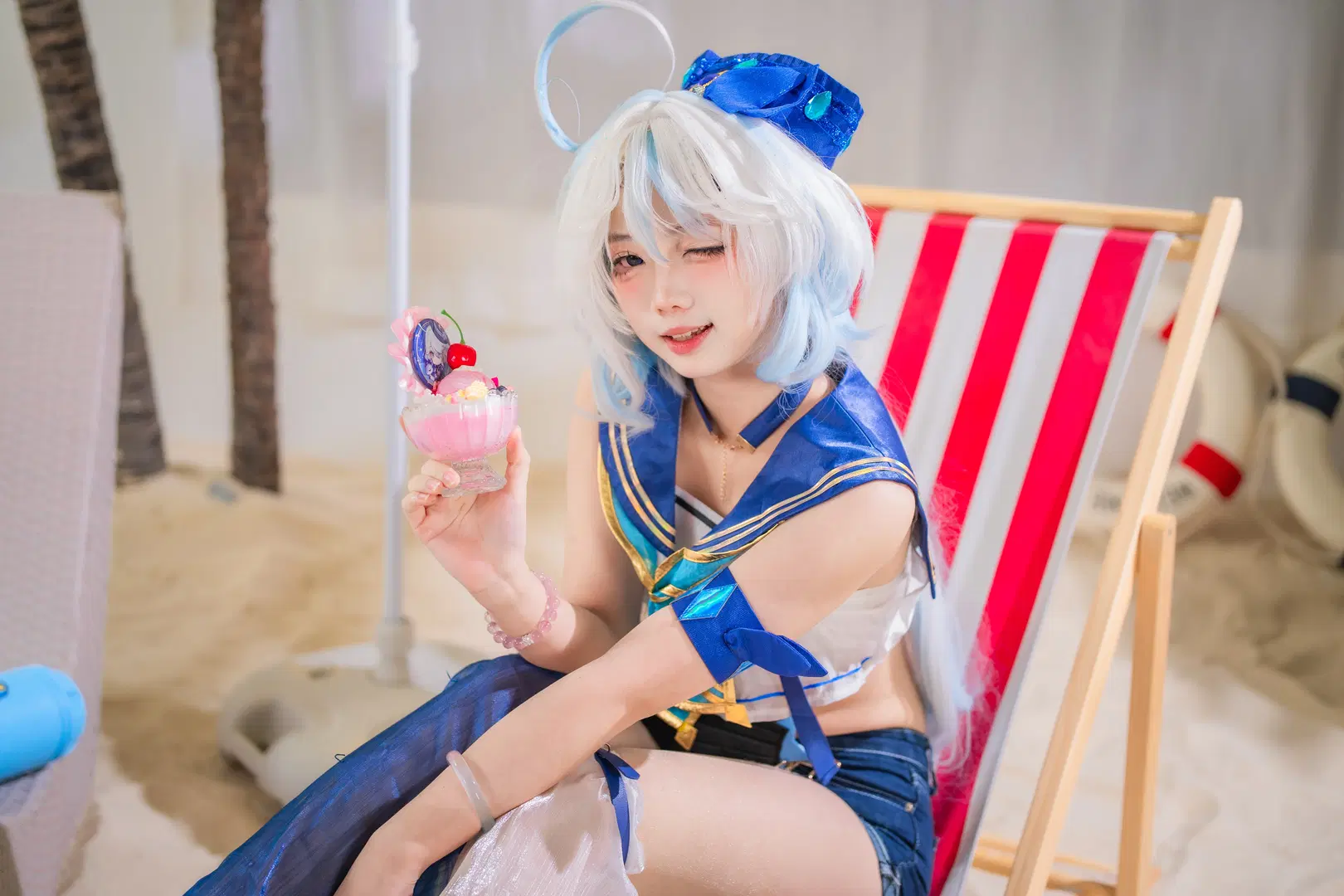 [Furina cosplay] Genshin Impact Summer Swimsuit: A Refreshing Moment by the Shore by schokoladeeee - Image 5