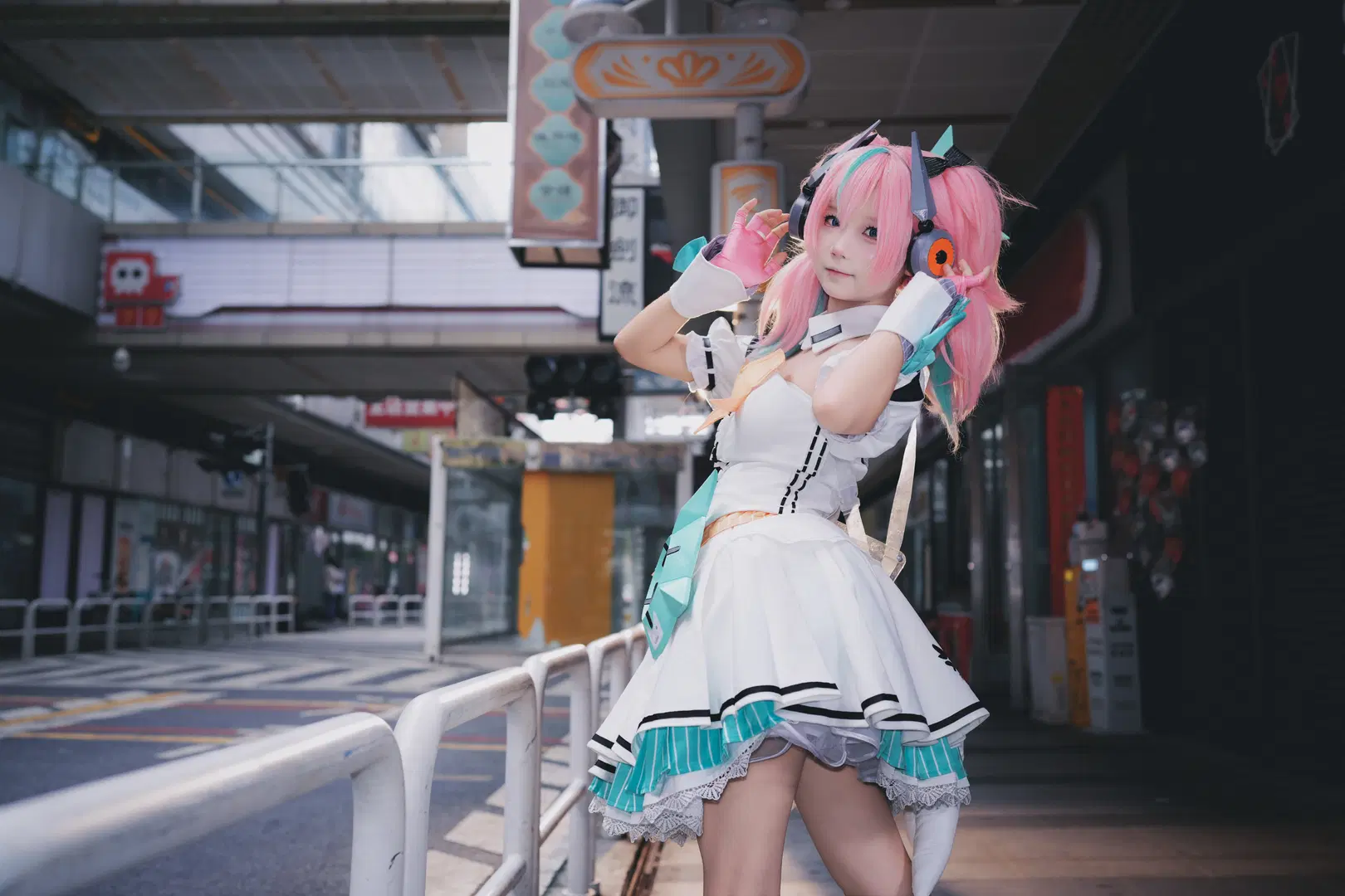 【愛芮cos】絕區零妄想天使的街頭出擊 - 暴食水獭 - 第6張