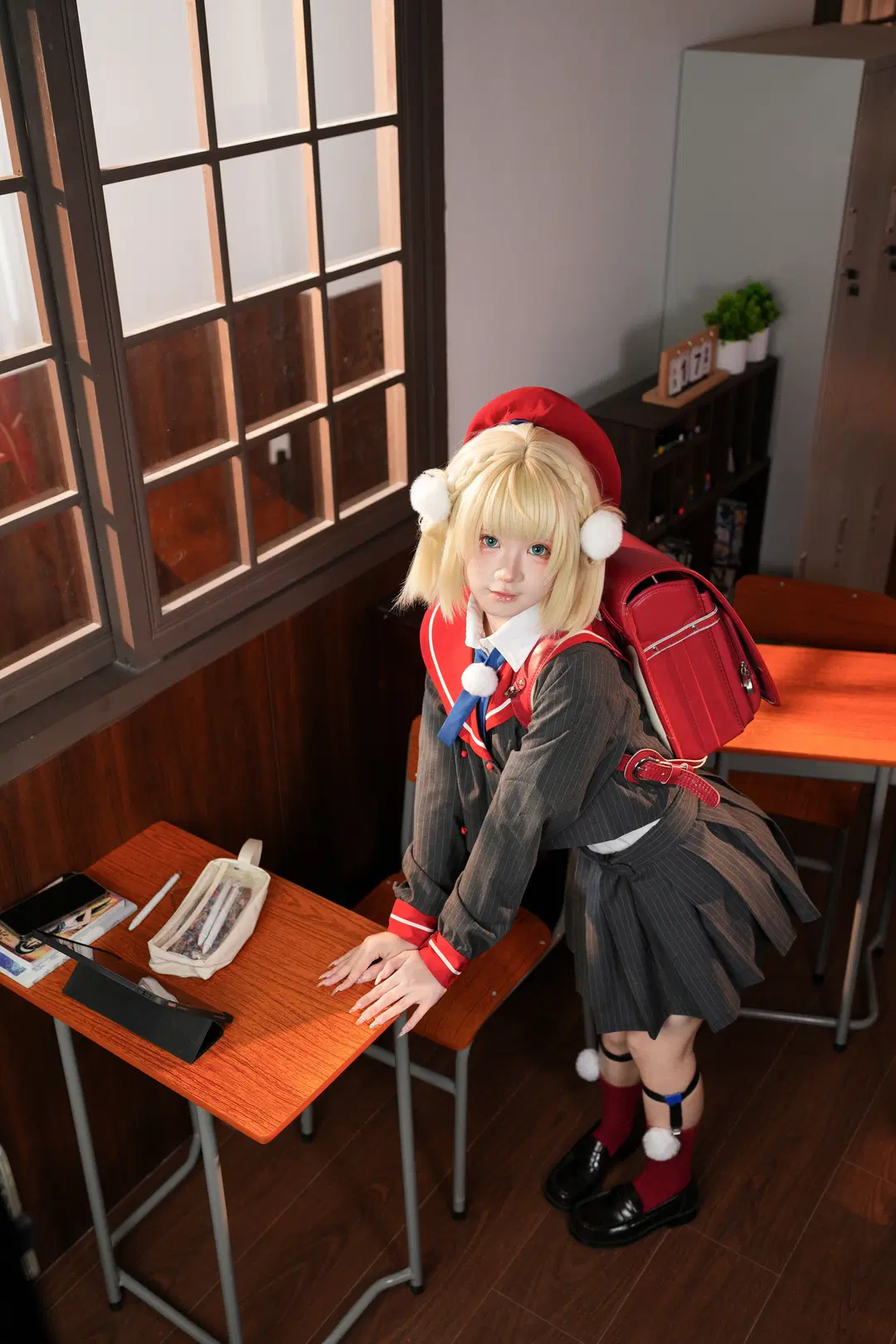 时雨羽衣cos 条纹水手服与红袜长筒袜的教室日常 - 暴食水獭 - 第5张