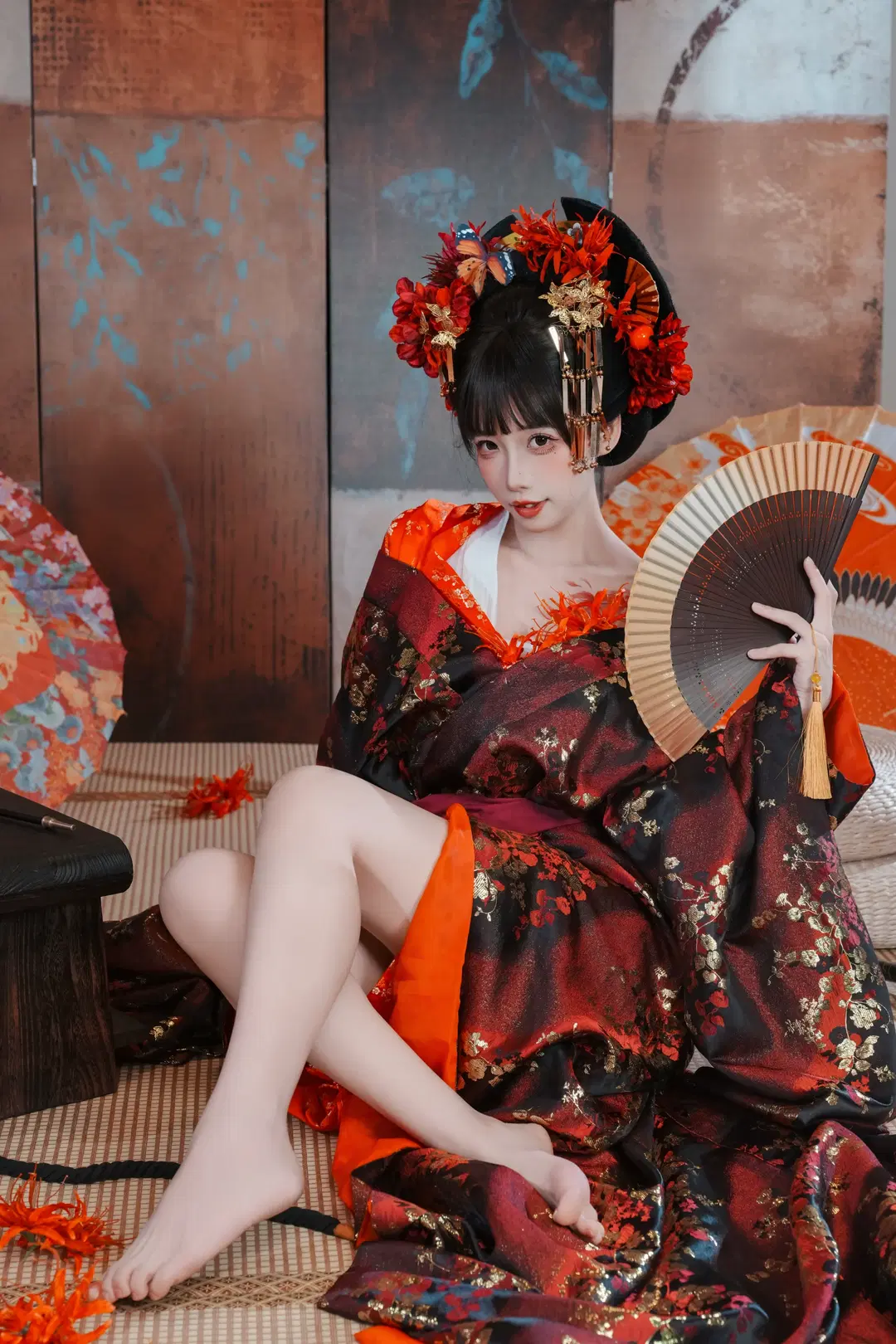 Dark Japanese Style Oiran Photoshoot: The Collision of Crimson-Black-Gold Textures, Oni Mask, and Katana by 新 - Image 14