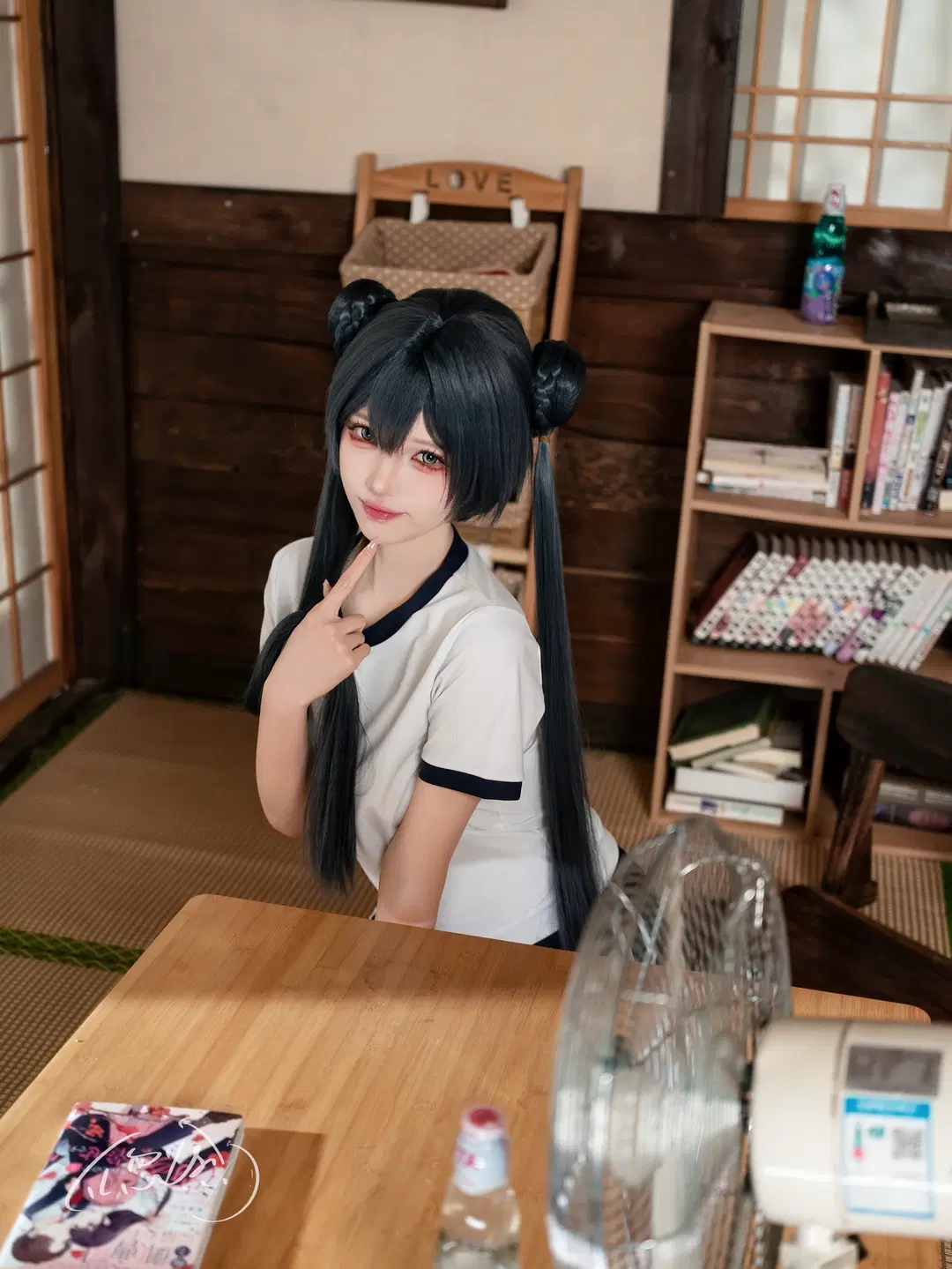 【竜華キサキ コスプレ】『ブルーアーカイブ』夏の和室で過ごすアンニュイなスポーティ少女 - TL忽必烈 - 3枚目