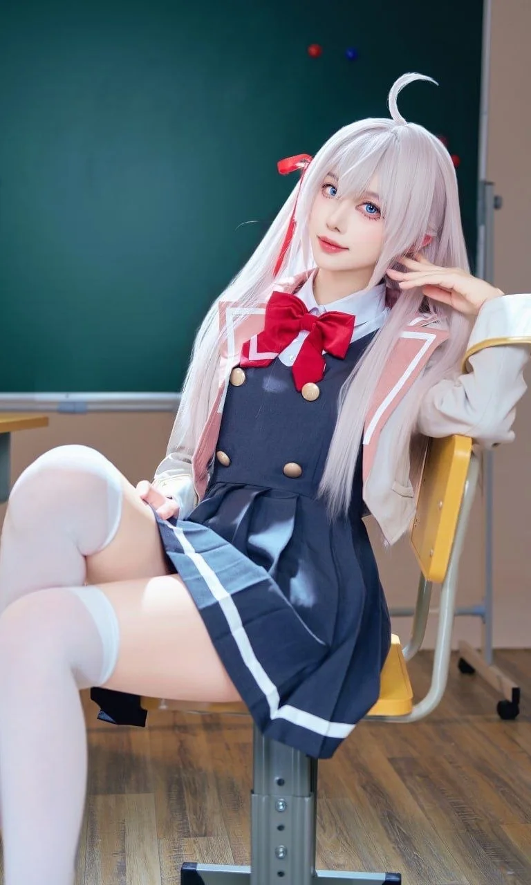 【艾莉同学cos】下课后的松弛时刻，顺便学两句俄语 - Ludo - 第5张