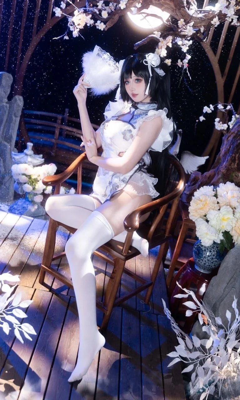 夜静花繁，执扇栖于亭间的白旗袍少女 - Ludo - 第2张