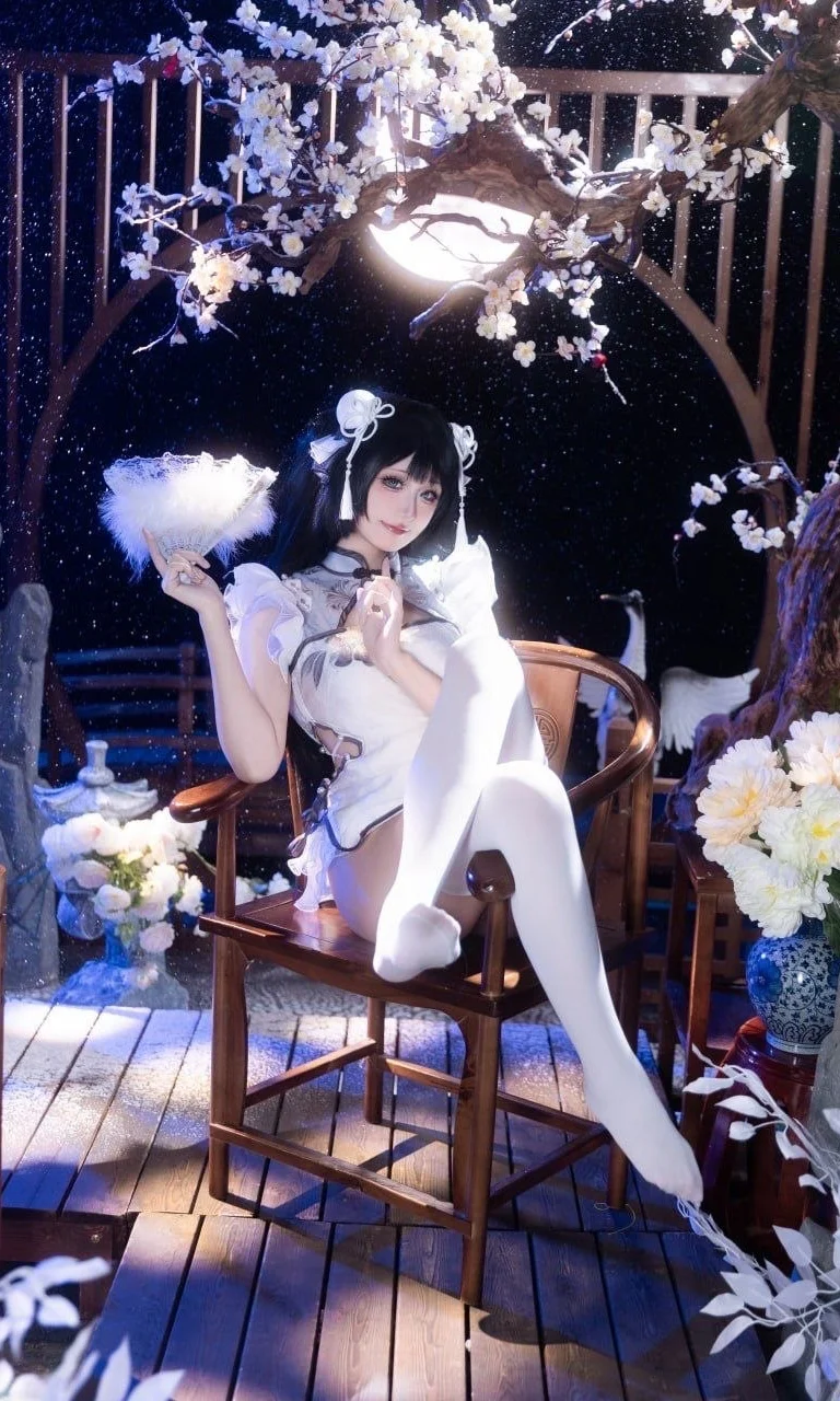 夜静花繁，执扇栖于亭间的白旗袍少女 - Ludo - 第3张