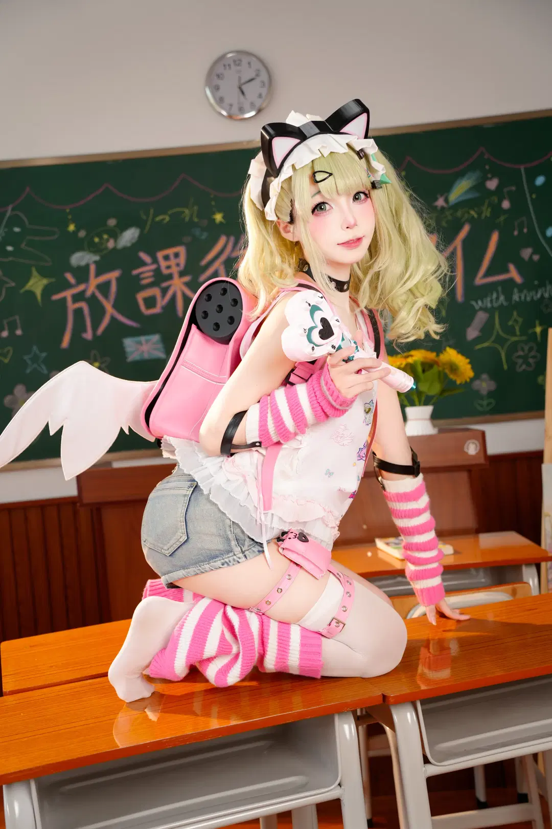 绝区零, 妄想天使, 千夏cos, 教室拍摄, 白丝袜cos