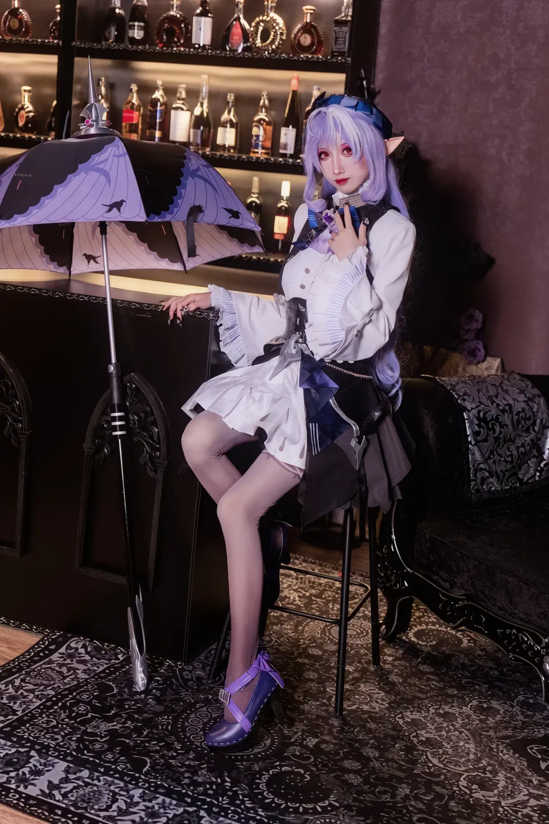 【ビビアン コスプレ】『ゼンレスゾーンゼロ』の気品と神秘（ゴシック風・バー撮影） - 貓羽www - 3枚目