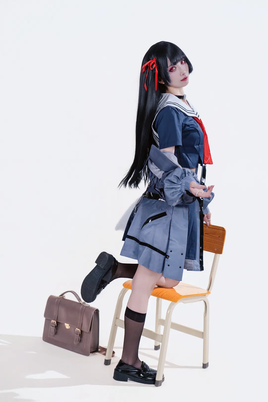 [Chisa cosplay] Wuthering Waves After-School Desk Time by 貓羽www - Image 2