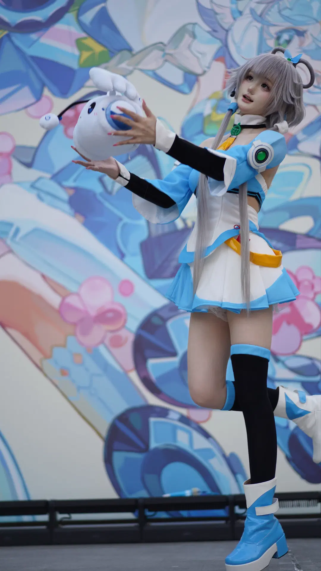 洛天依 コスプレ バーチャルアイドル14周年 青白の未来テック風 - 村上図図 - 3枚目