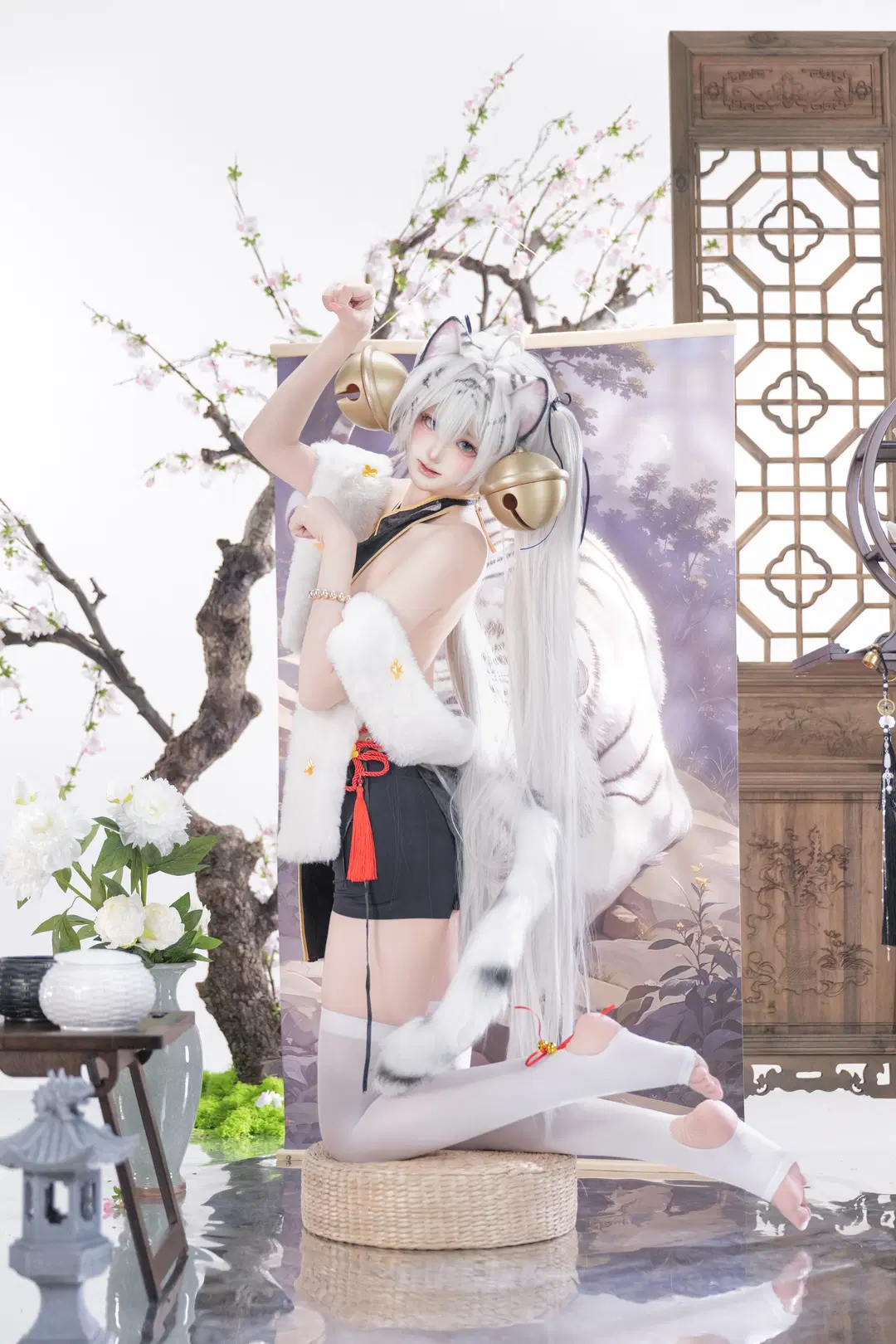 白虎娘cos 银发虎耳与超大金铃铛的毛绒体验 - 村上図図 - 第4张