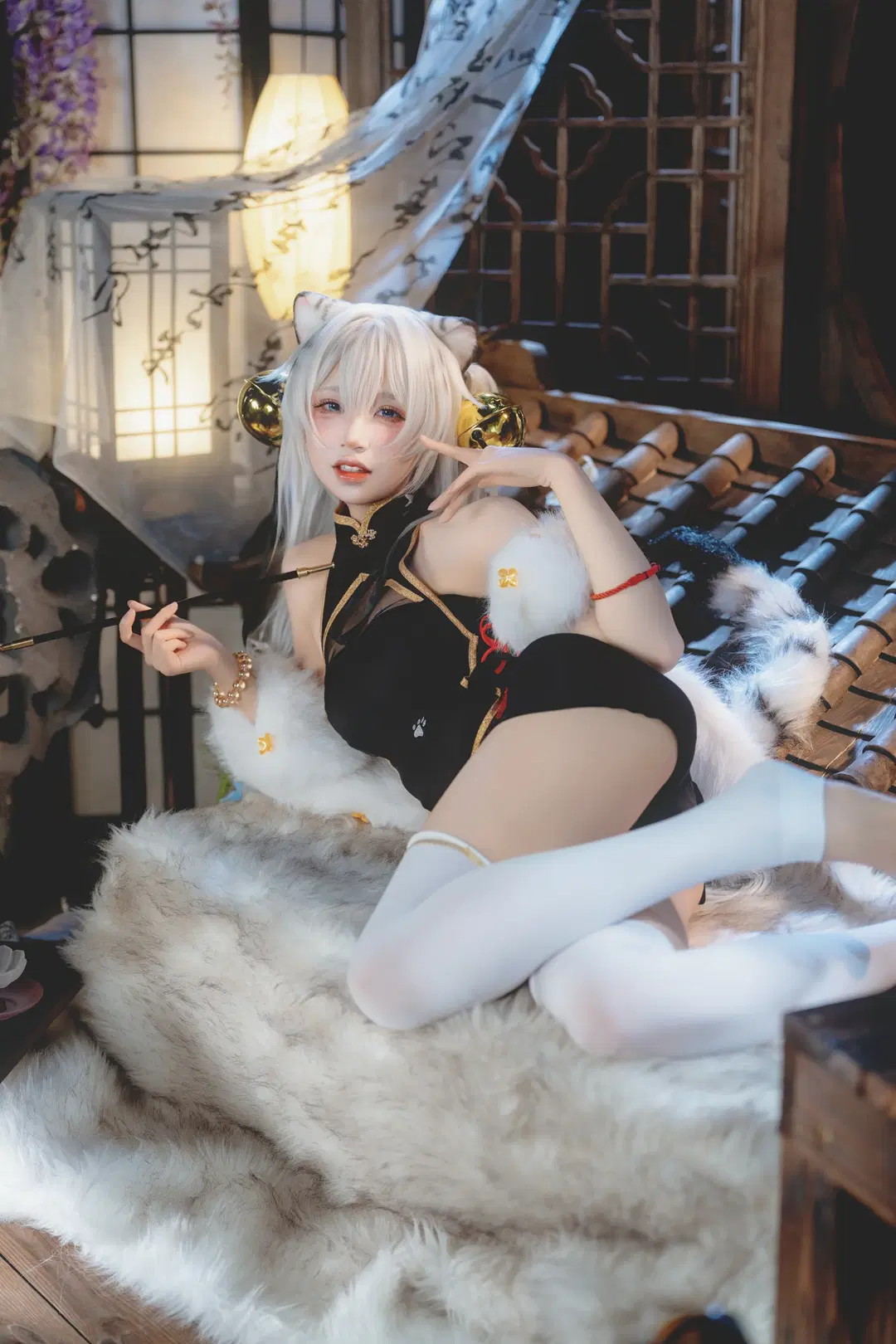 白虎娘cos 银发虎耳与黑金旗袍的满月之夜 - 粥粥 - 第3张