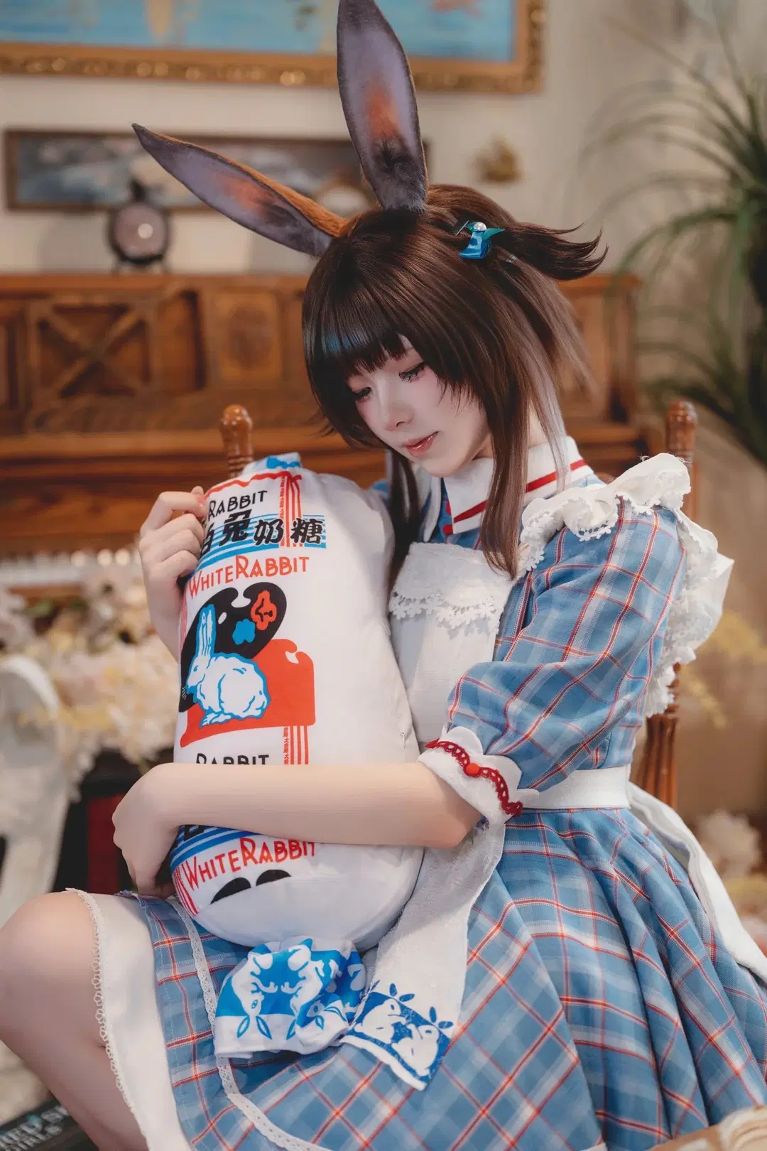 [Amiya cosplay] Arknights Amiya Arrives Carrying White Rabbit Creamy Candy by 粥粥 - Image 3