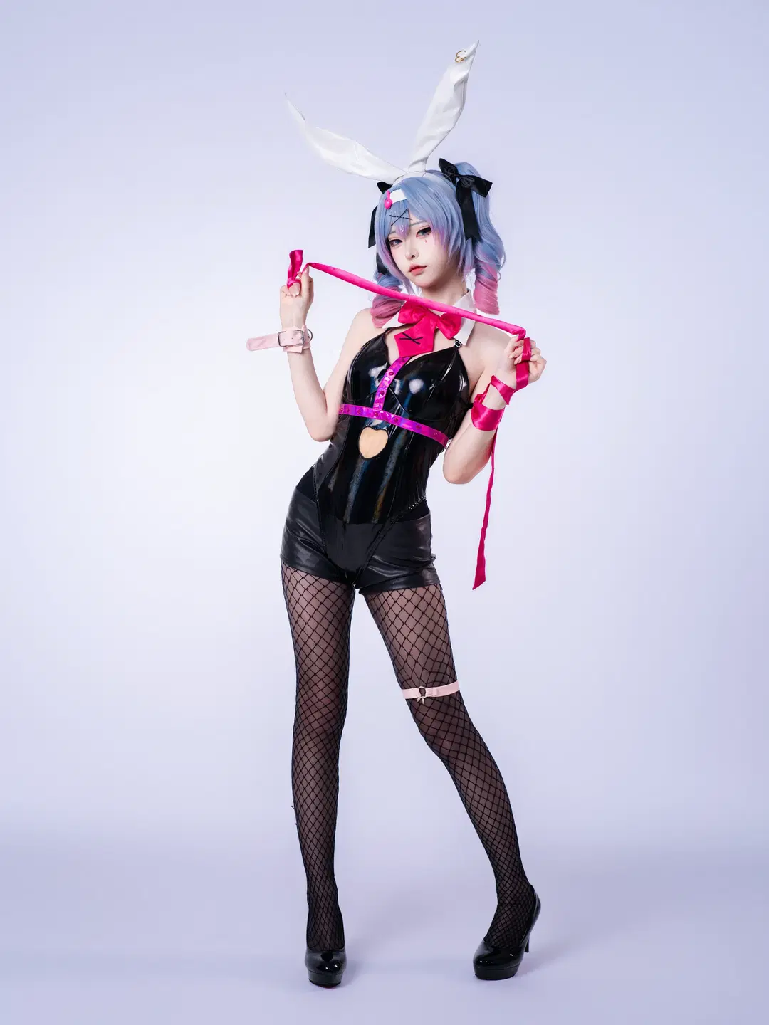 [Hatsune Miku cosplay] Rabbit Hole Theme: Interpreting the Black Latex suit Bunny girl by 沈诗若 - Image 13