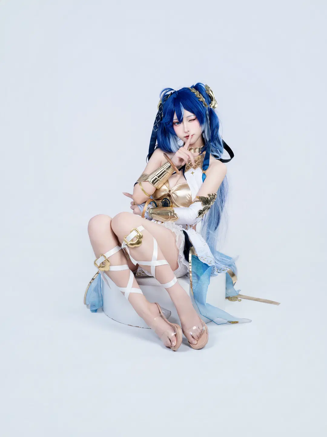 鳴潮, スタジオ撮影, ユーノ コスプレ, ポーズ参考, 月の満ち欠け