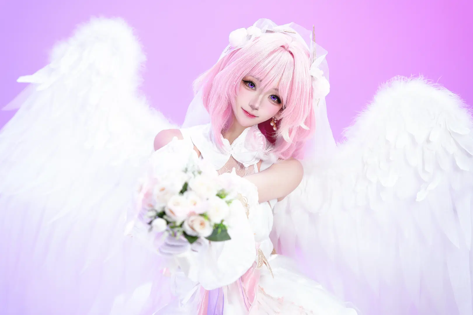 [Elysia Cosplay] Honkai Impact 3rd Herrscher of Human: The Pink Elf Under Pure White Wings by 小时汤泡饭 - Image 4
