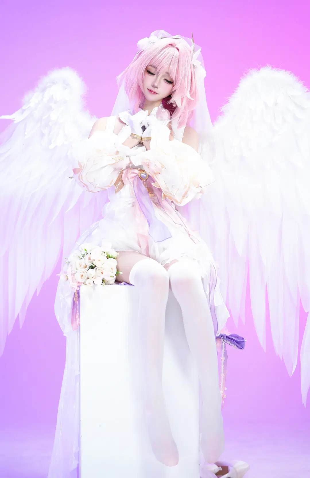 [Elysia Cosplay] Honkai Impact 3rd Herrscher of Human: The Pink Elf Under Pure White Wings by 小时汤泡饭 - Image 5