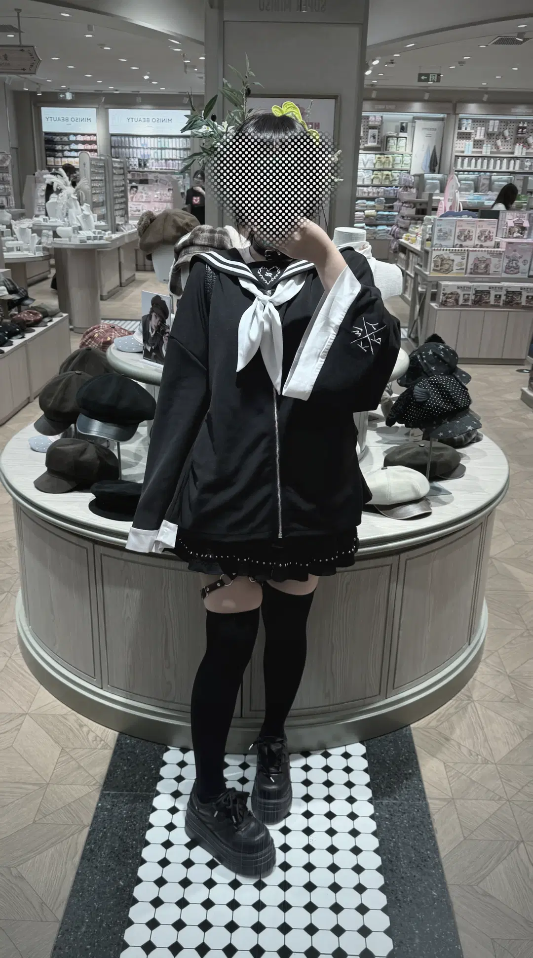 JK制服穿搭, 亚文化穿搭, 过膝黑丝, 暗黑水手服, 厚底鞋分享