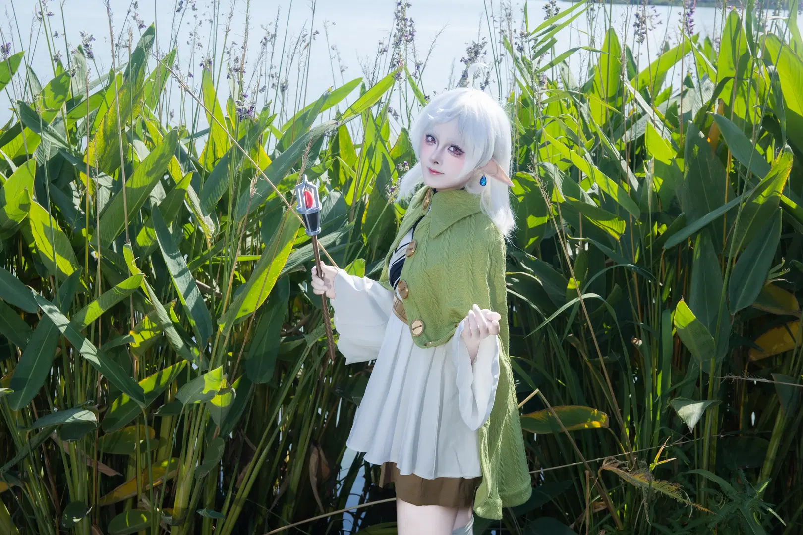 【Sylphiette cosplay】Mushoku Tensei: Jobless Reincarnation — Mage of the Waterside Woods: Outdoor Portrait with White Stockings by 矢泽焰焰子 - Image 8