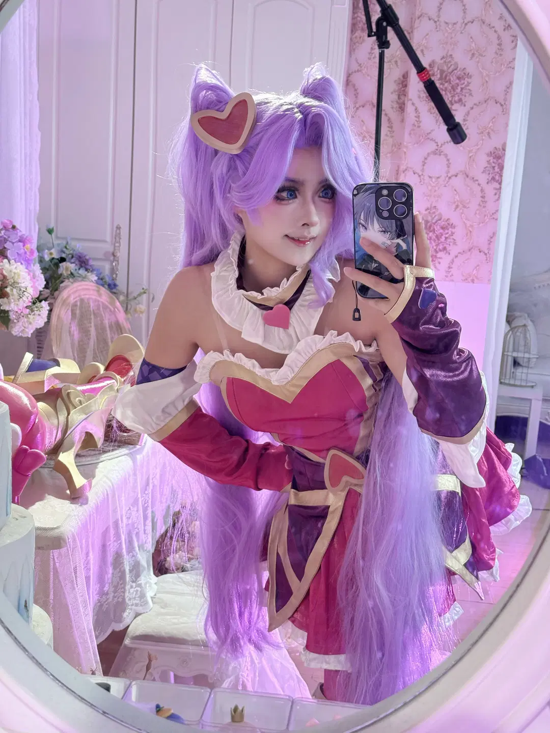 【Jinx cosplay】Valentine's Day Limited Heartseeker: Twintail Styling in Golden Spatula (League of Legends & Stockings) by 矢泽焰焰子 - Image 2