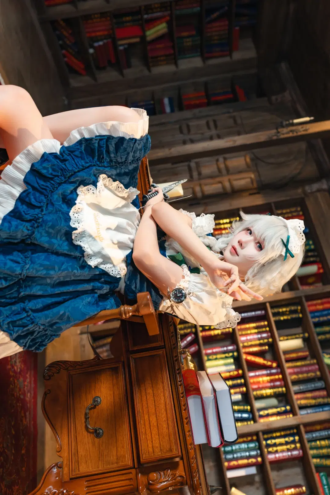 [Sakuya Izayoi cosplay] The Perfect and Elegant Chief Maid: Recreating Touhou Project's Classic Icon by 老塞Liquidboom - Image 3