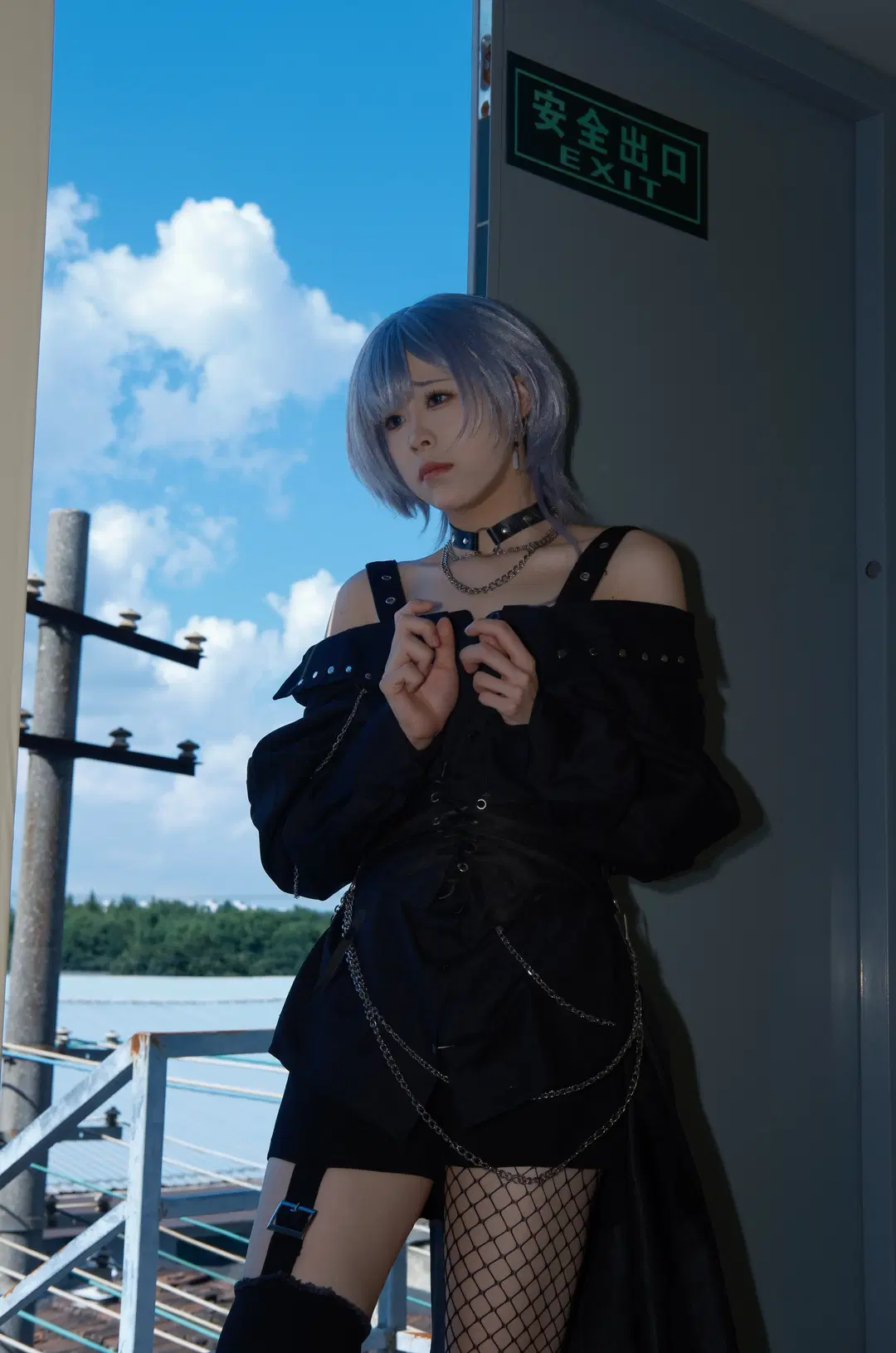 BanG Dream!, Rooftop photography, Dark style outfit, Fishnet stockings, Yakura Yomogi cosplay