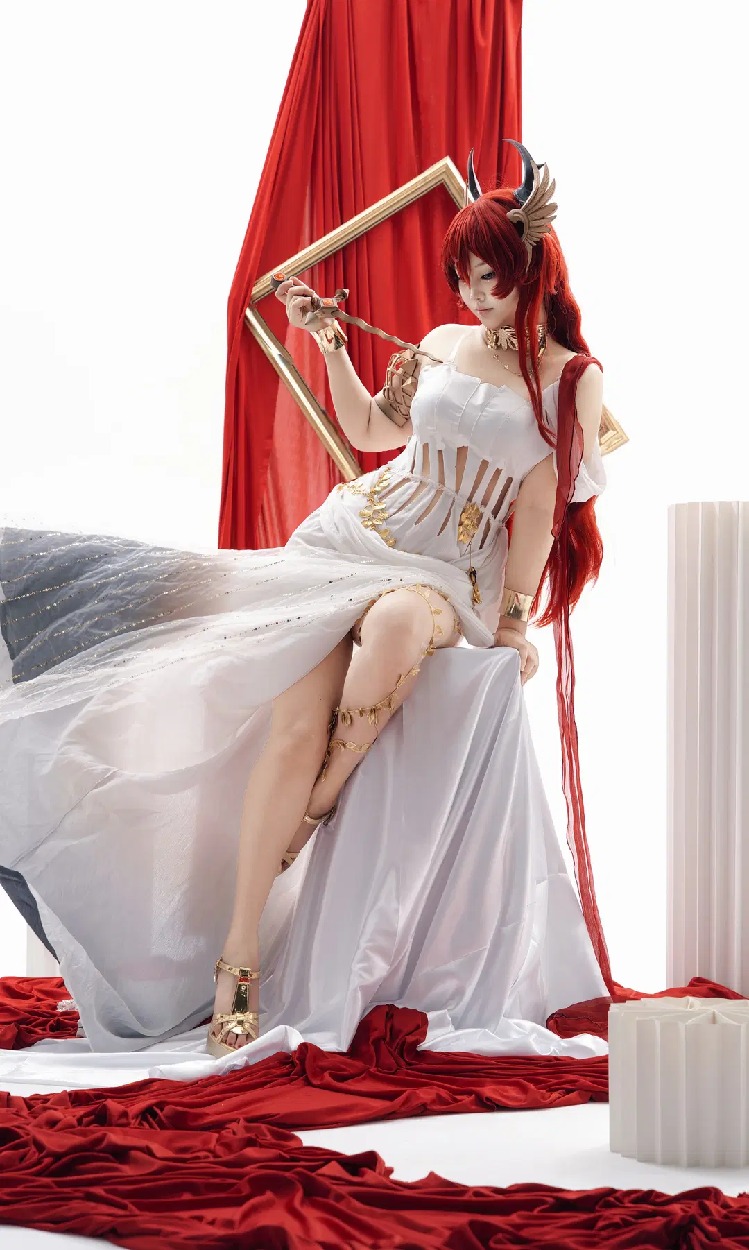[Surtr cosplay] Arknights Ambience Synesthesia: White Studio Set Design Sharing by Bearsan - Image 4