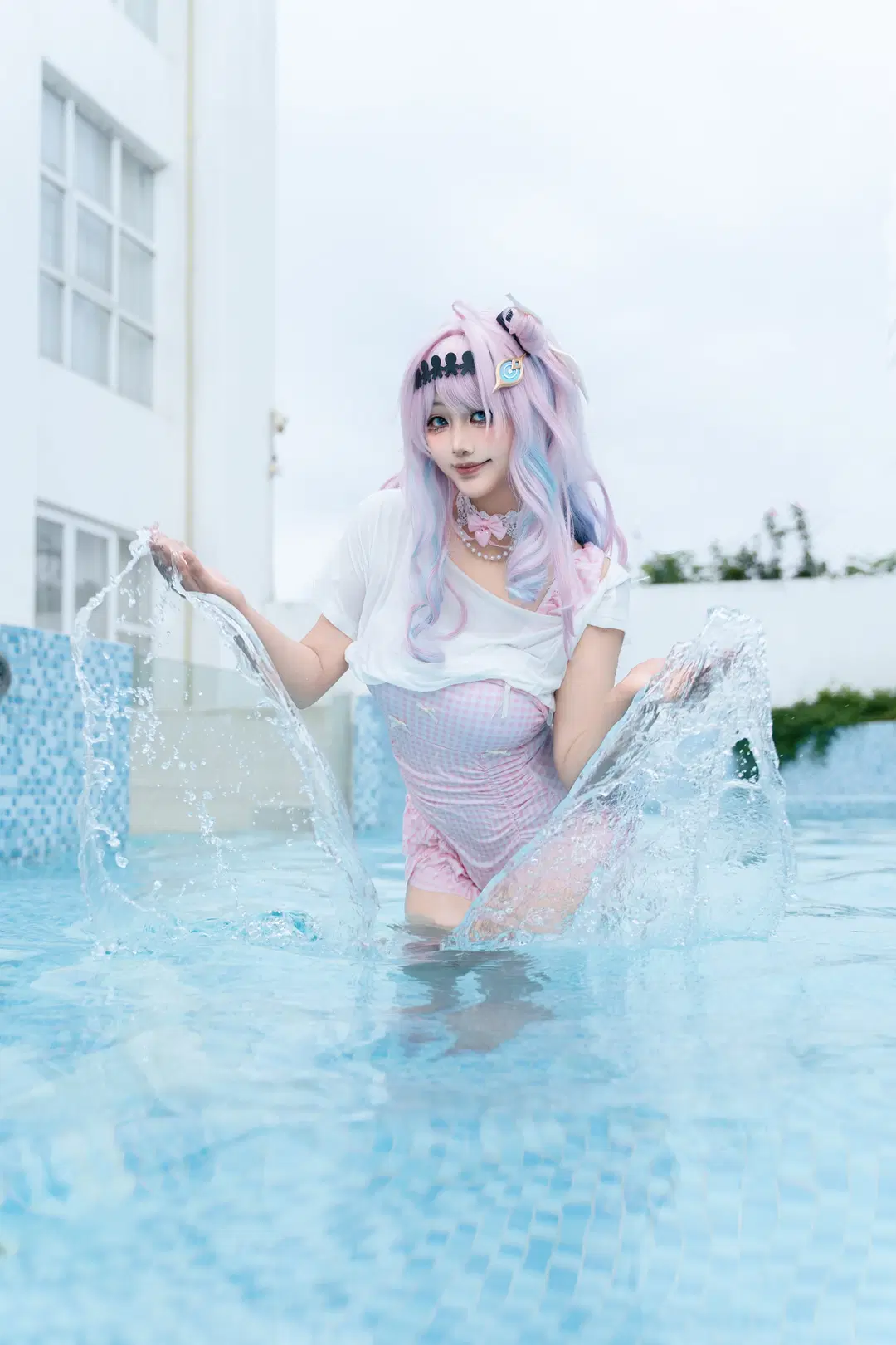 【达妮娅cos】鸣潮达妮娅泳池写真，阴天也能拍出清透感 - Bearsan - 第6张