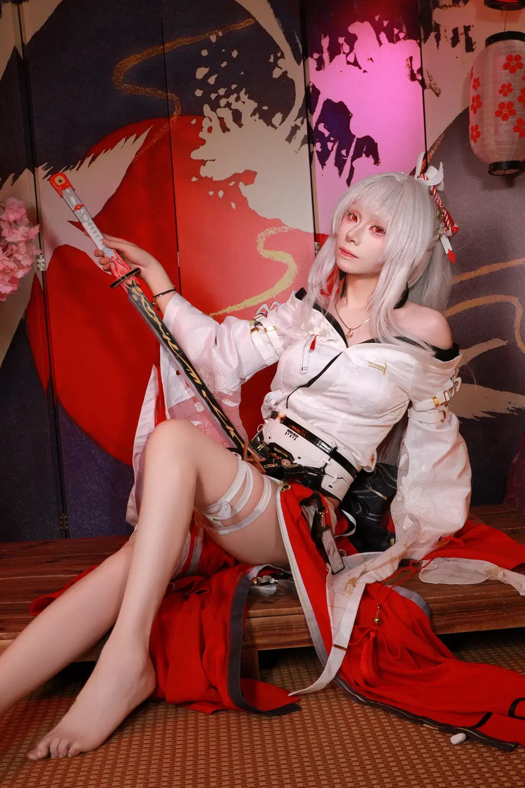 【绯雪cos】鸣潮战姬，提刀红裙定格的瞬间 - 金鱼mayo - 第4张