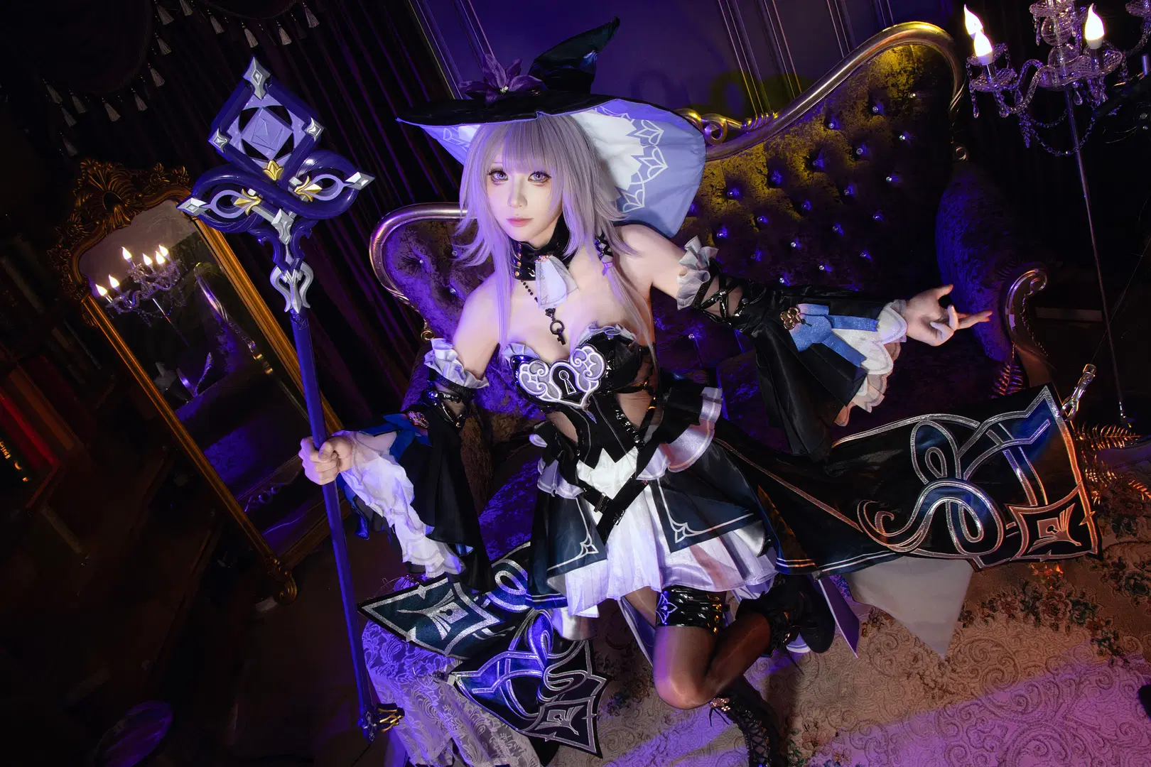 [Herta cosplay] Honkai: Star Rail: The Enigmatic Witch Beneath Divinity by 金鱼mayo - Image 2