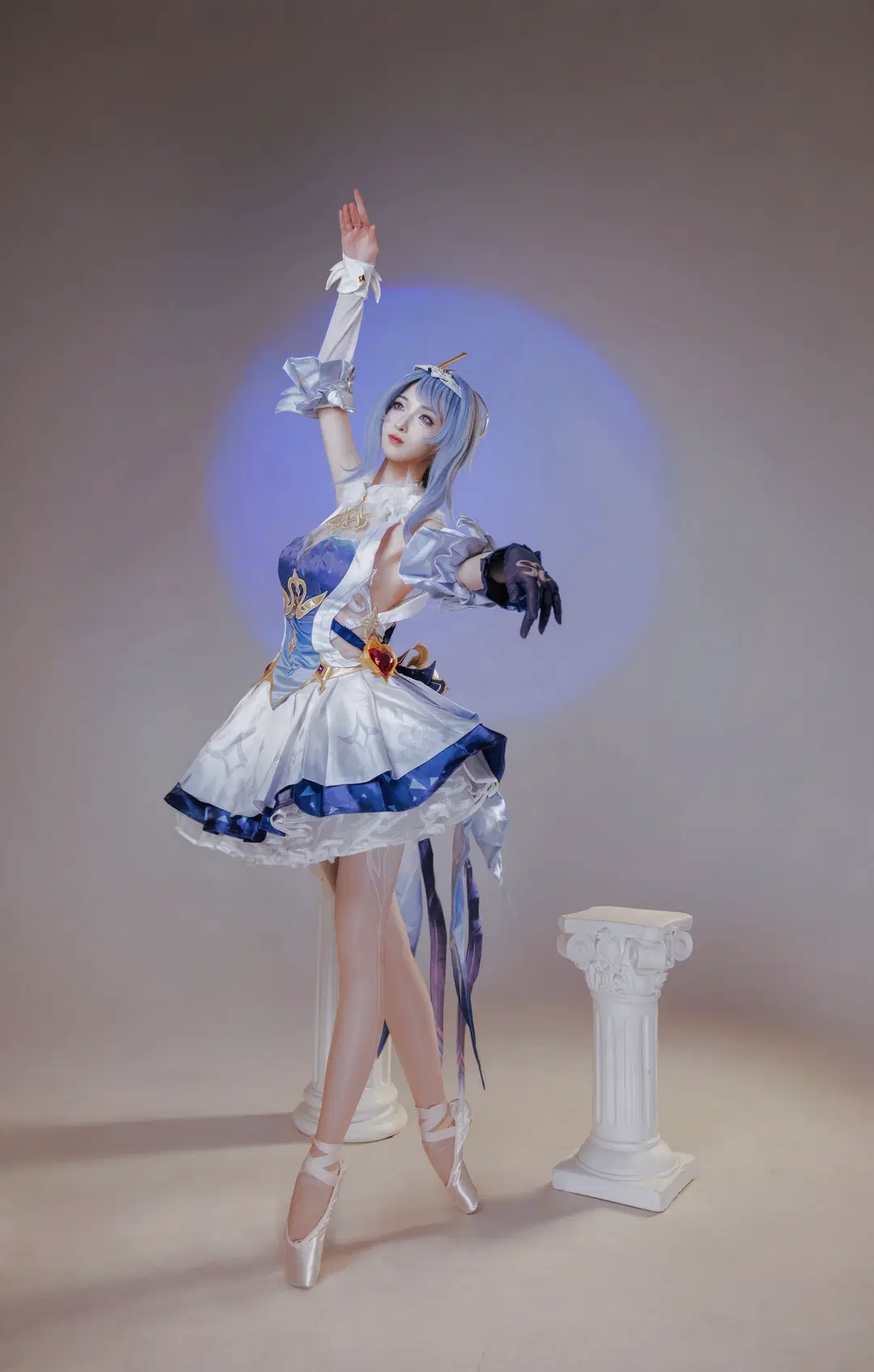 Genshin Impact, Onee-san / Mature woman, Stockings, Odette cosplay, Genshin Impact Snezhnaya
