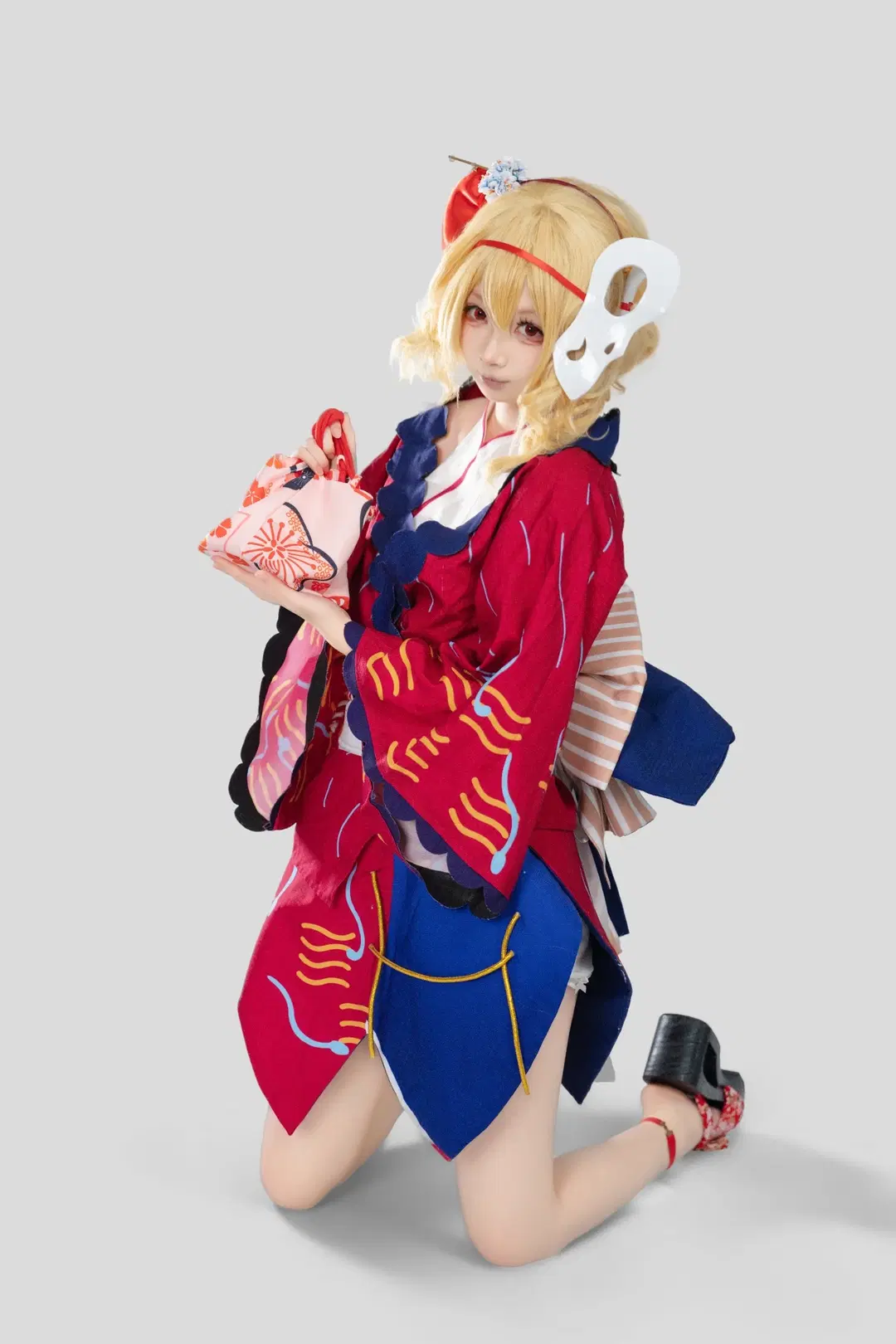 【芙蘭朵露cos】東方project和風動作參考，紅藍和服與油紙傘的視覺碰撞 - 井羊血weru - 第12張