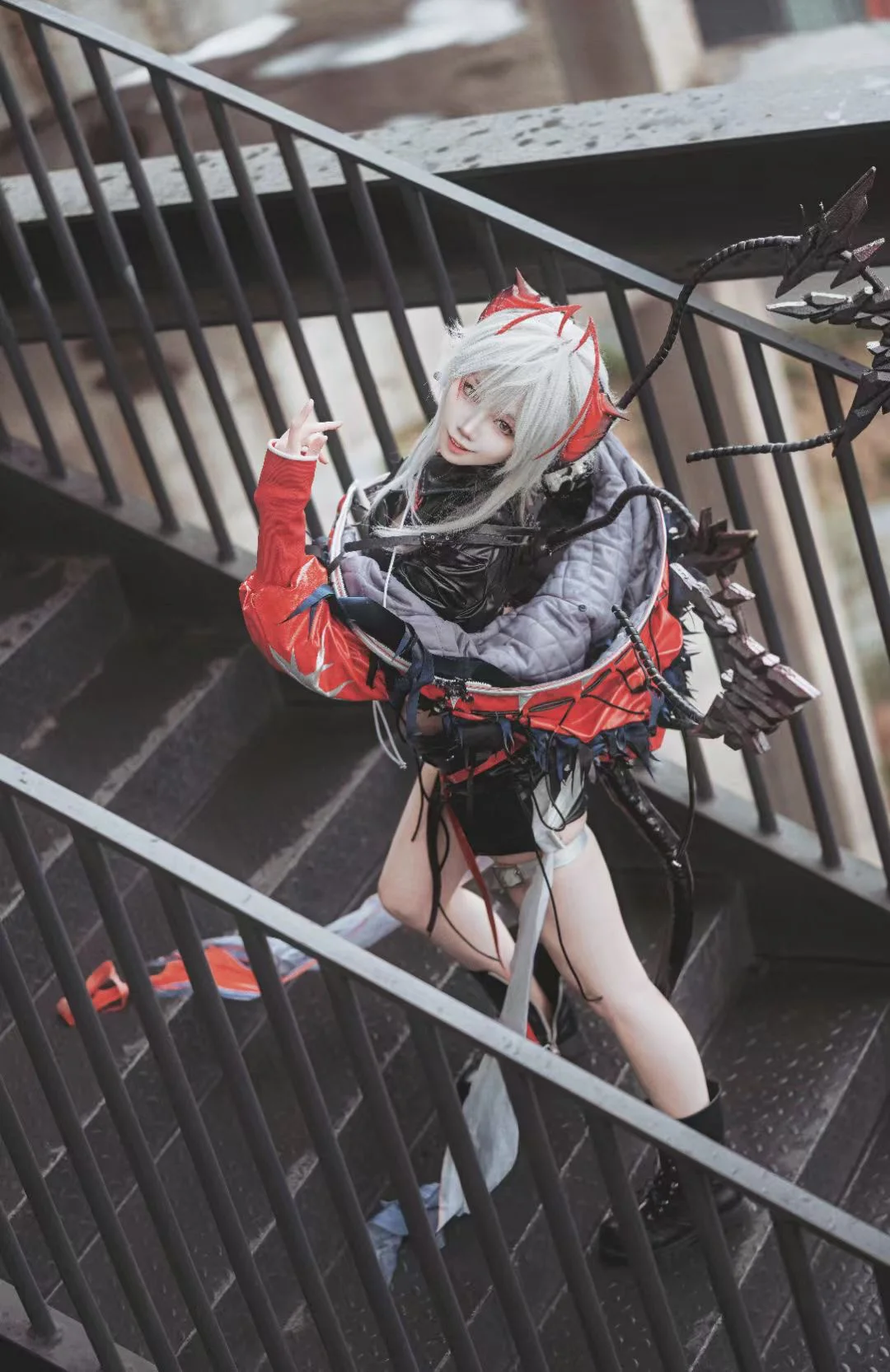 明日方舟, 维什戴尔cos, Cosplay正片, 街头机能风, 重工业风拍摄 - 第1张