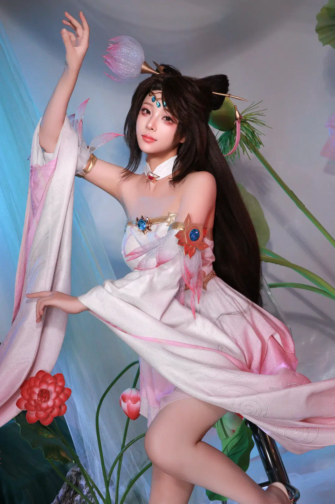 【貂蝉 コスプレ】『オナー・オブ・キングス』閉月の美女：碧波と蓮の影に宿る幽玄の美を再現 - 夜雨ovo - 4枚目